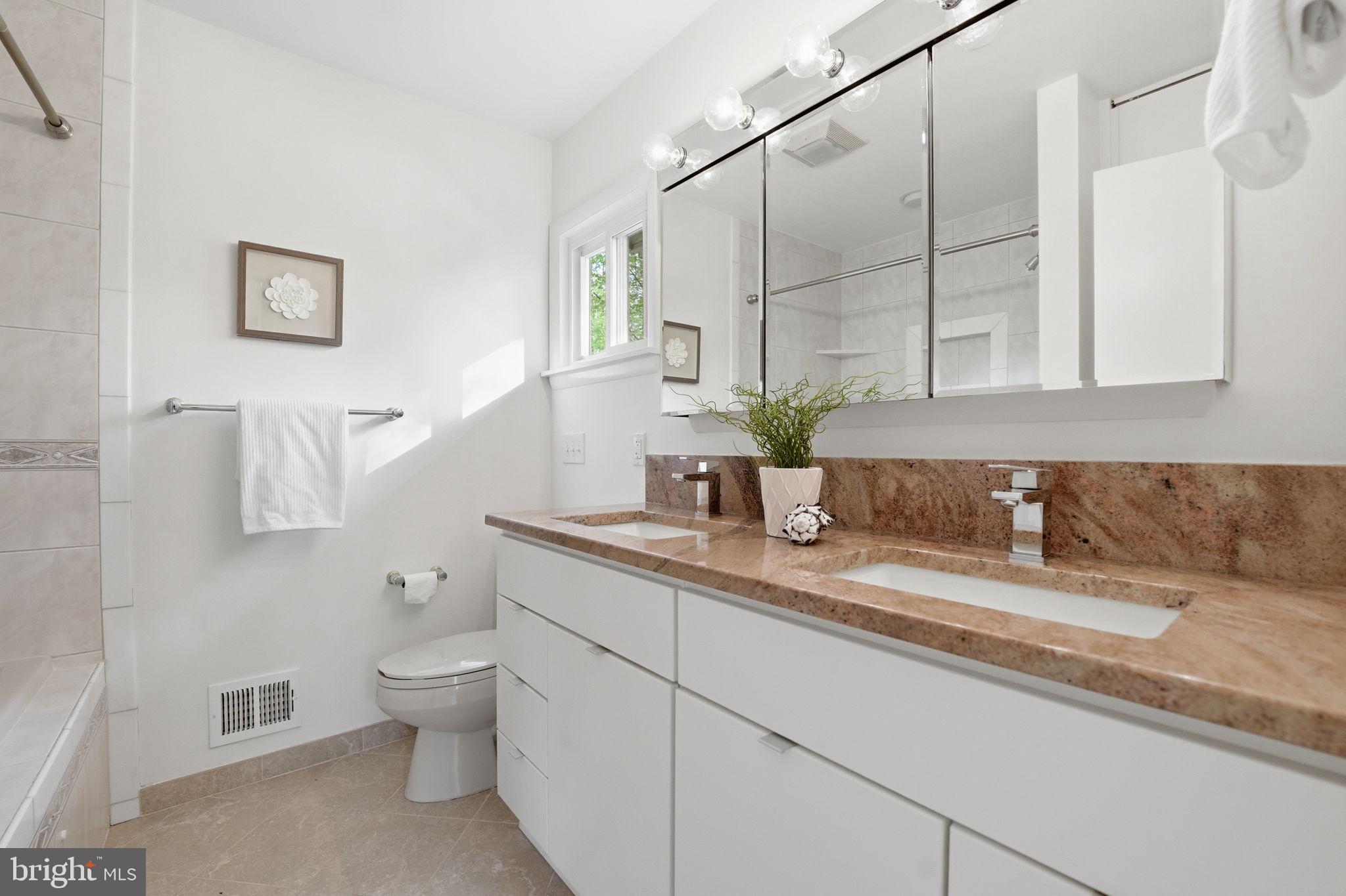 RESTON - Residential