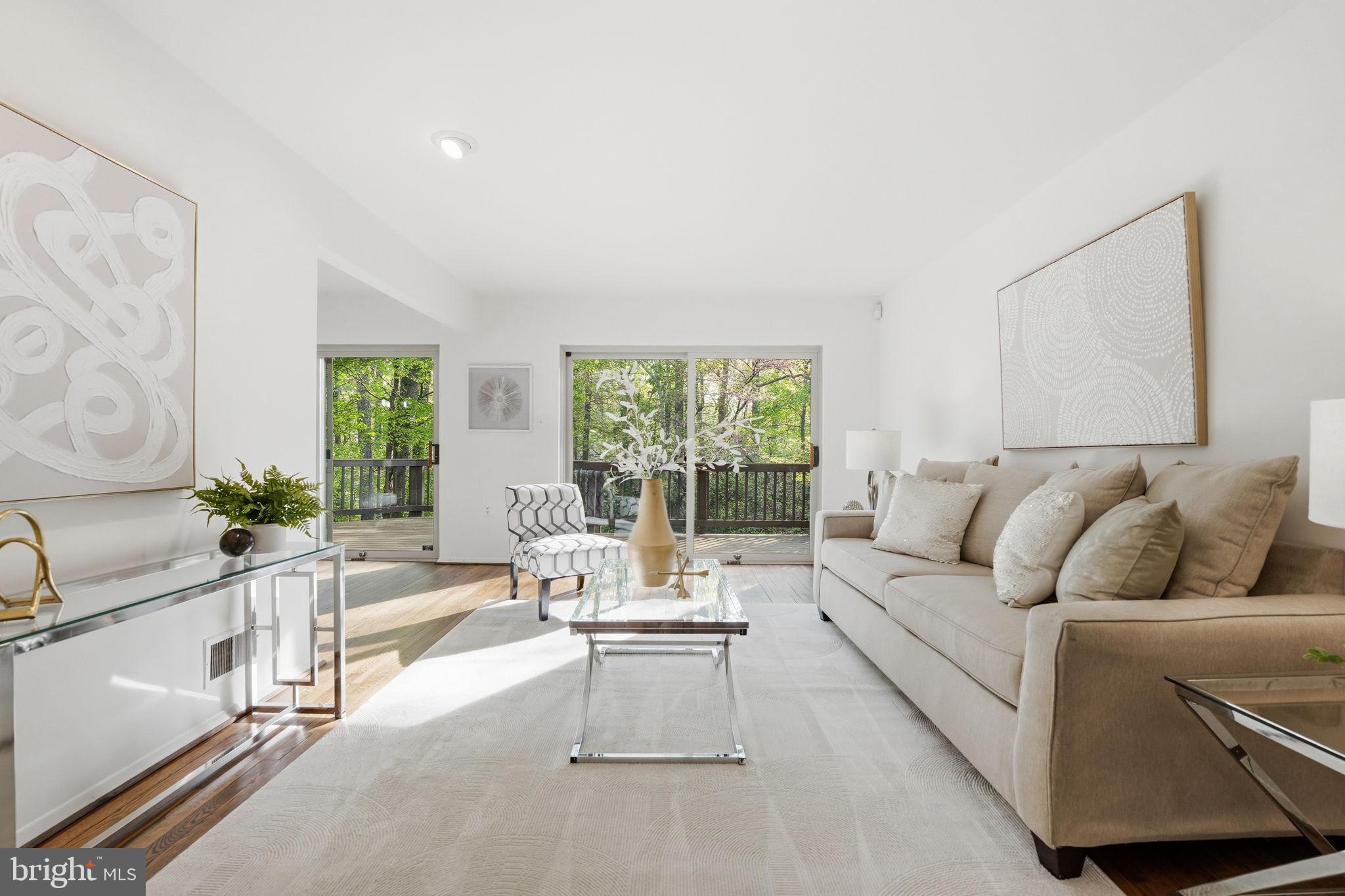 RESTON - Residential