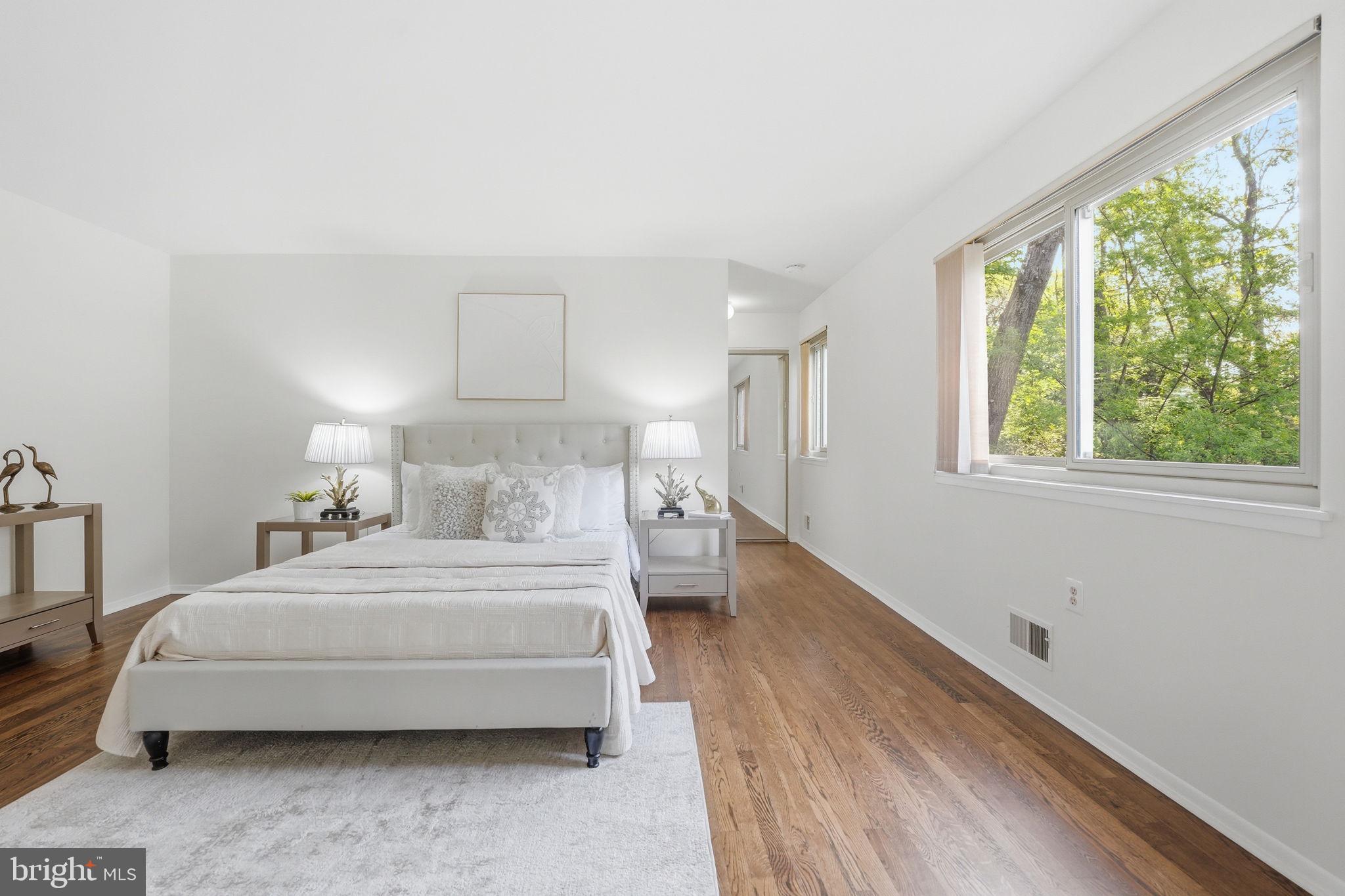 RESTON - Residential