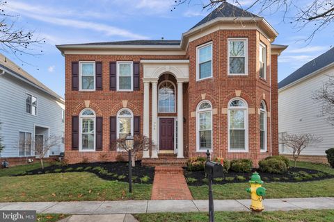 Homes For Sale - 706 Pilot House Drive<br/> ANNAPOLIS, MD 21401