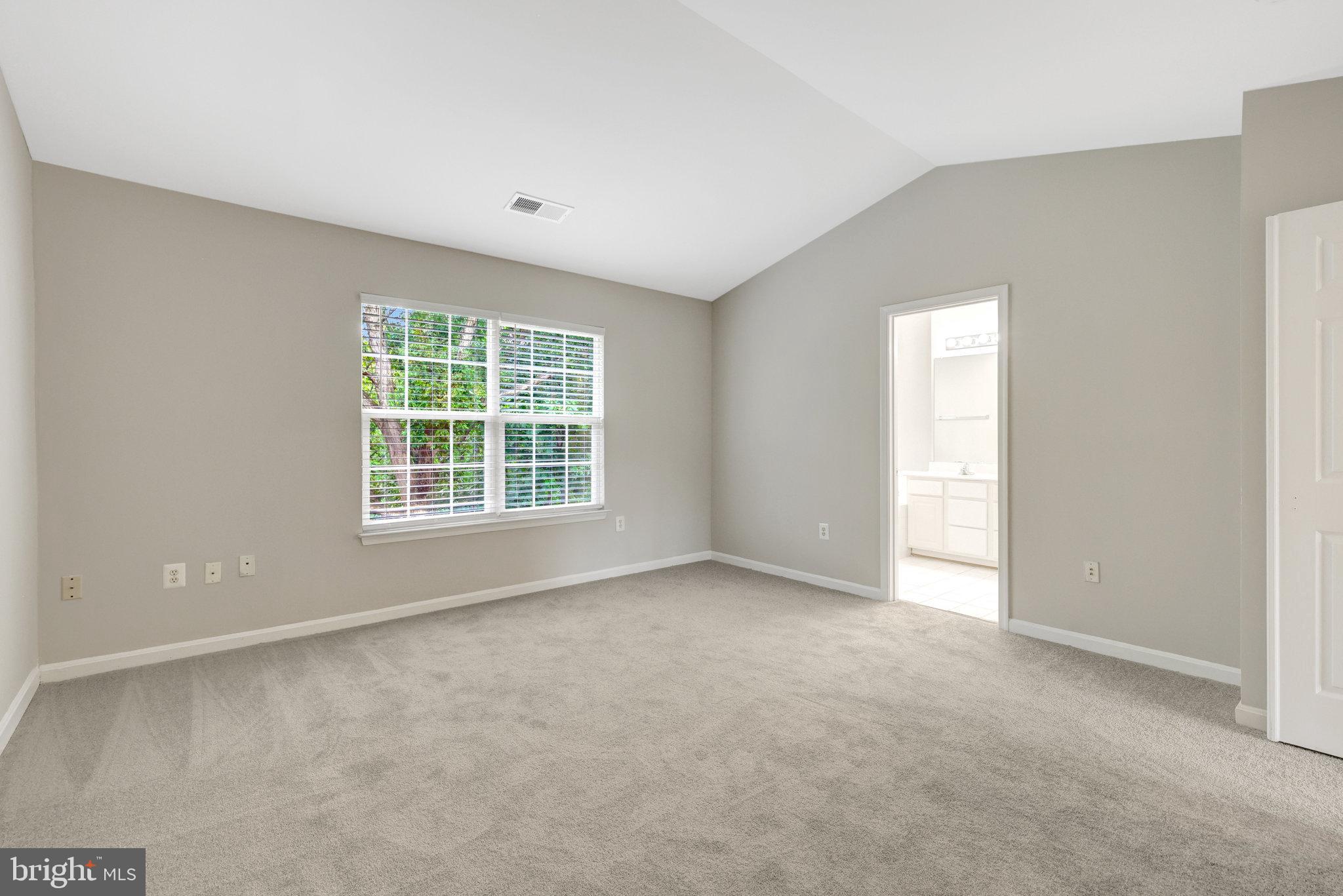 GREAT FALLS CHASE - Residential Lease