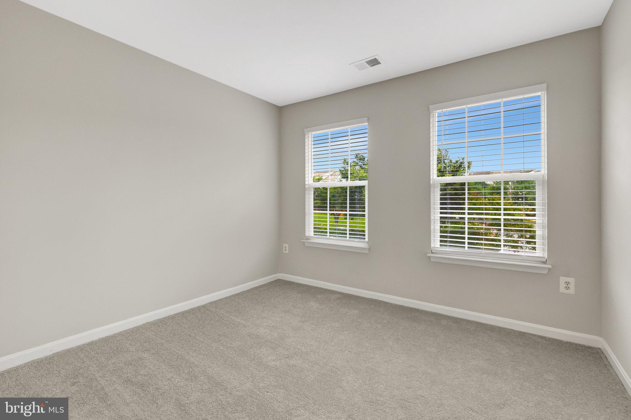 GREAT FALLS CHASE - Residential Lease