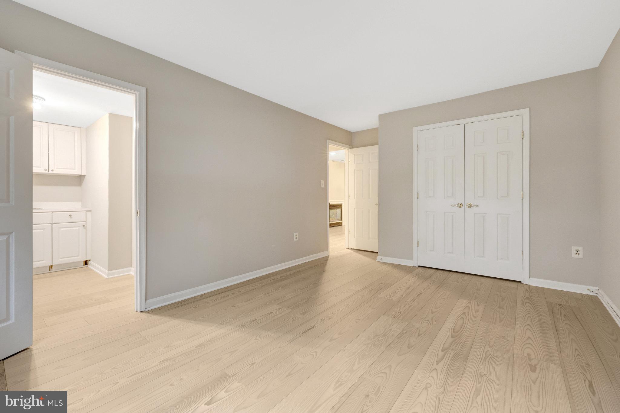 GREAT FALLS CHASE - Residential Lease