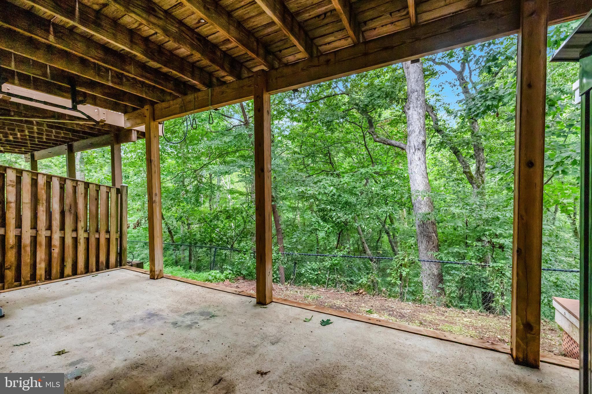 GREAT FALLS CHASE - Residential Lease