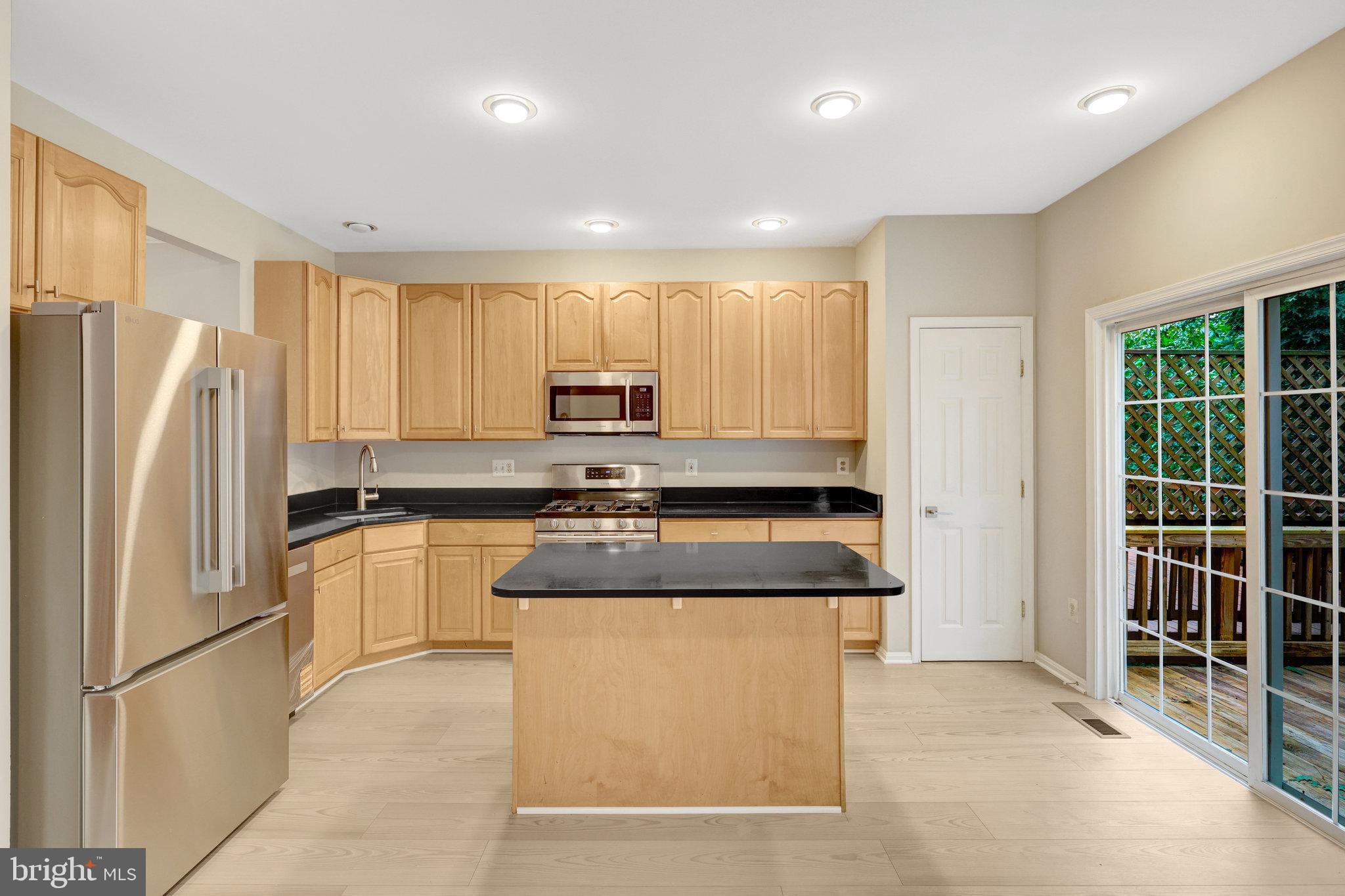 GREAT FALLS CHASE - Residential Lease