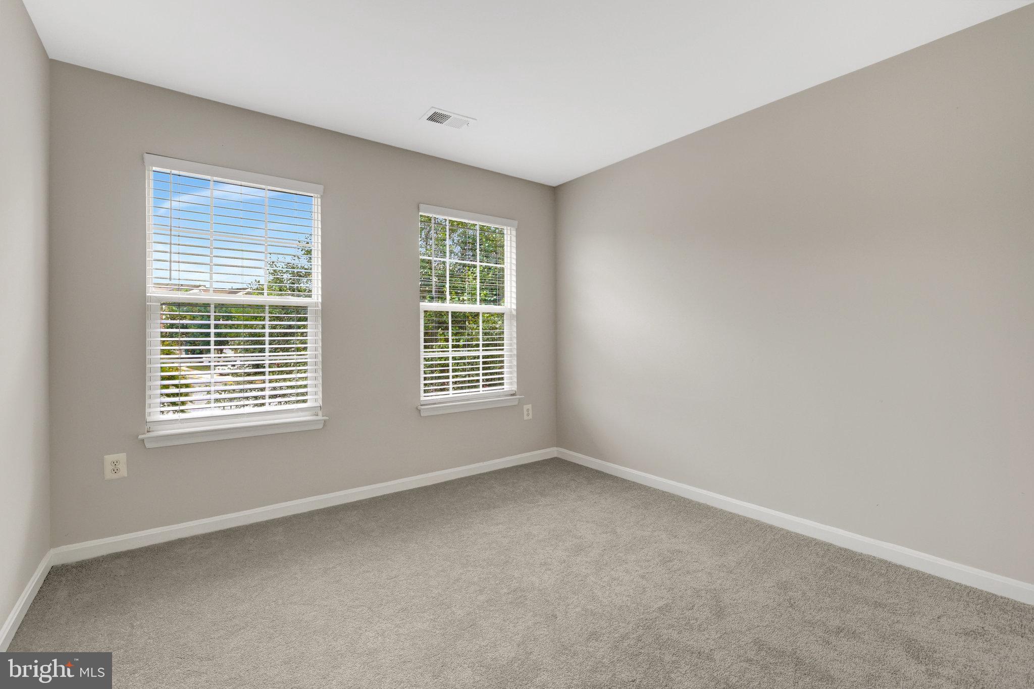 GREAT FALLS CHASE - Residential Lease