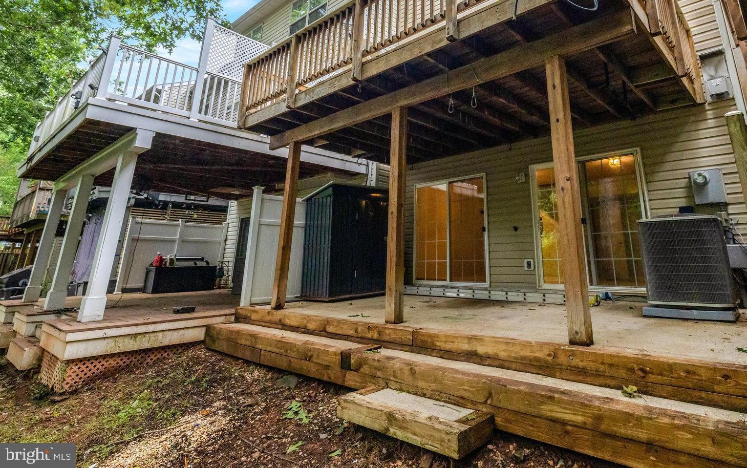 GREAT FALLS CHASE - Residential Lease