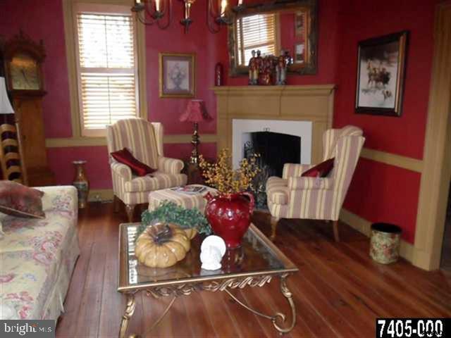 EAST BERLIN - Residential Lease