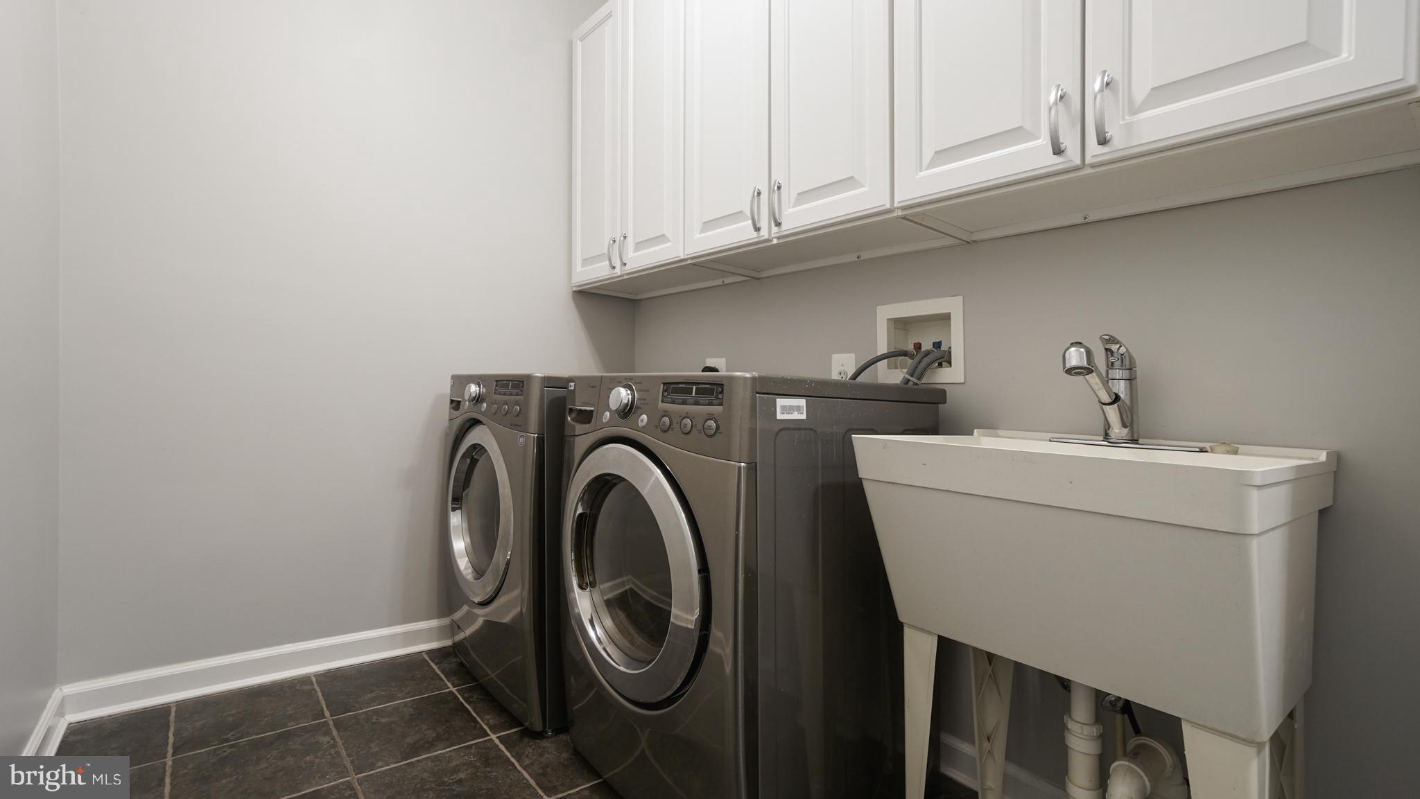 COLVARD MANOR - Residential