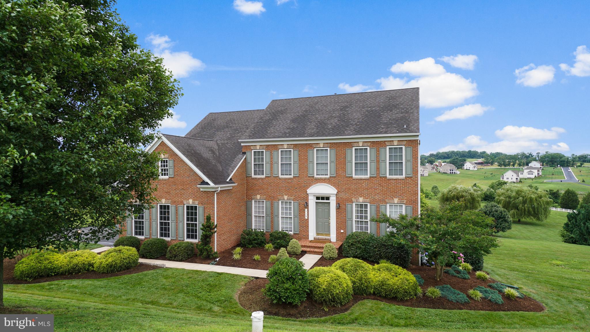 COLVARD MANOR - Residential