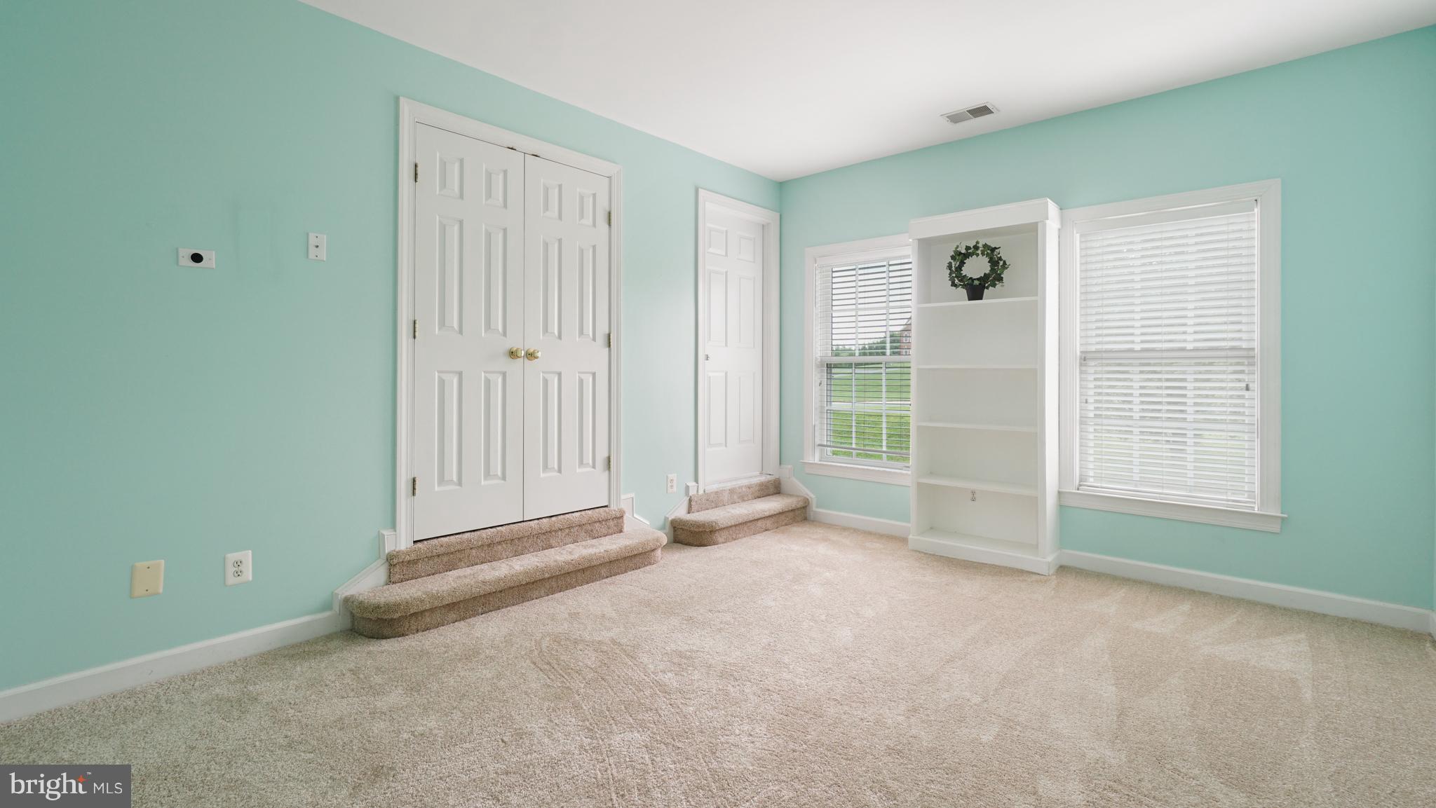 COLVARD MANOR - Residential