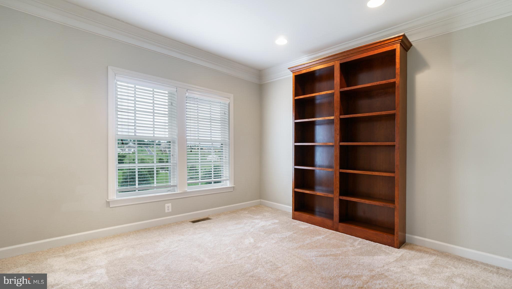 COLVARD MANOR - Residential