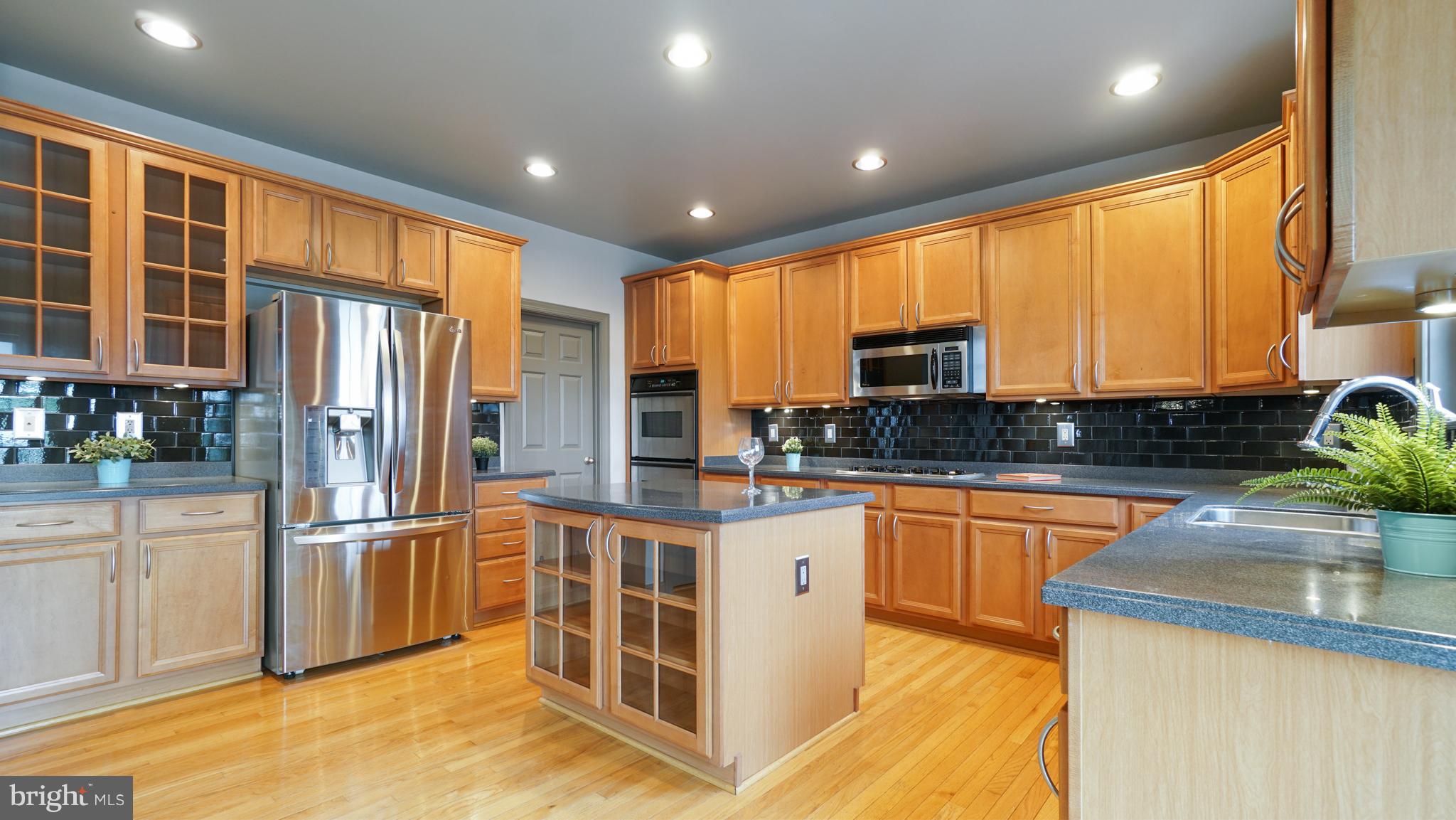 COLVARD MANOR - Residential