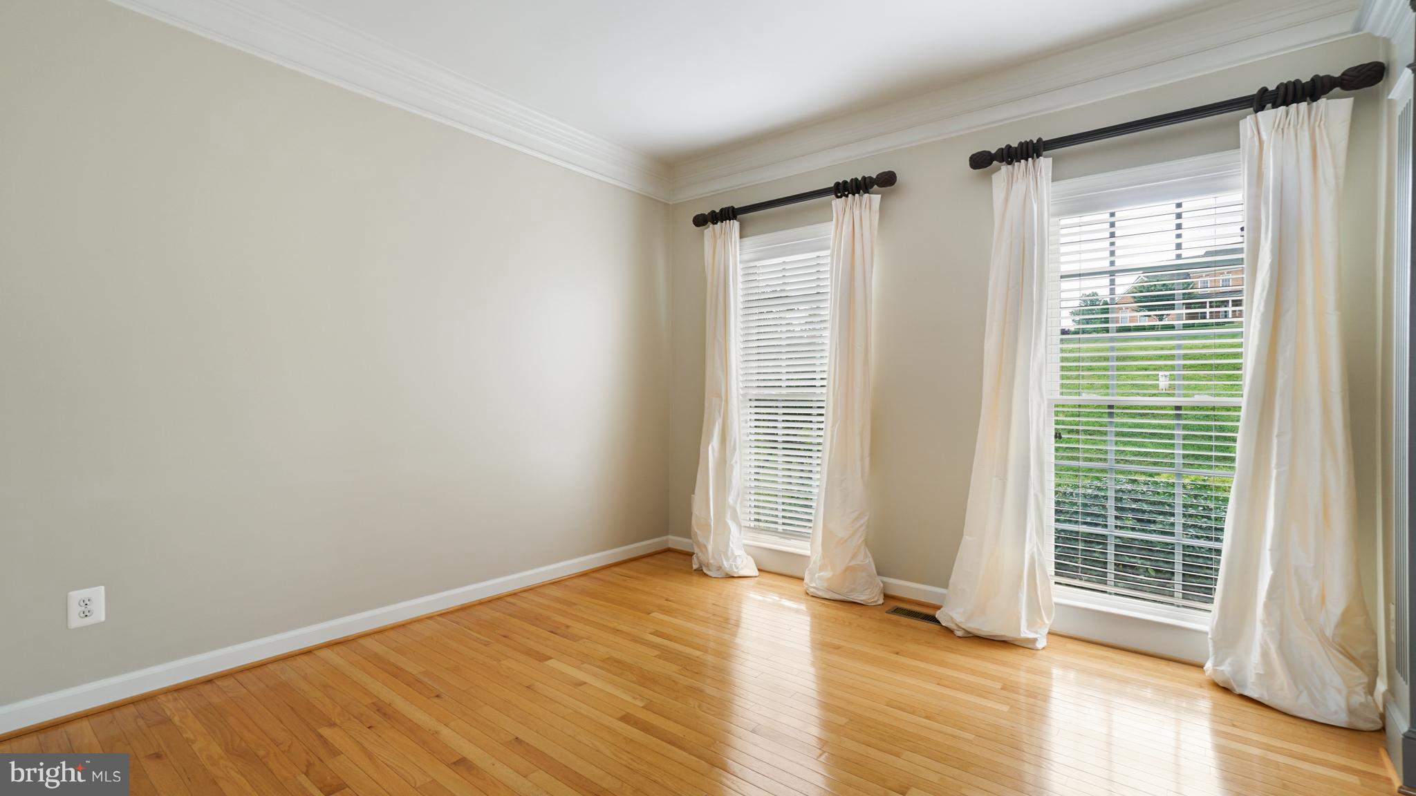 COLVARD MANOR - Residential