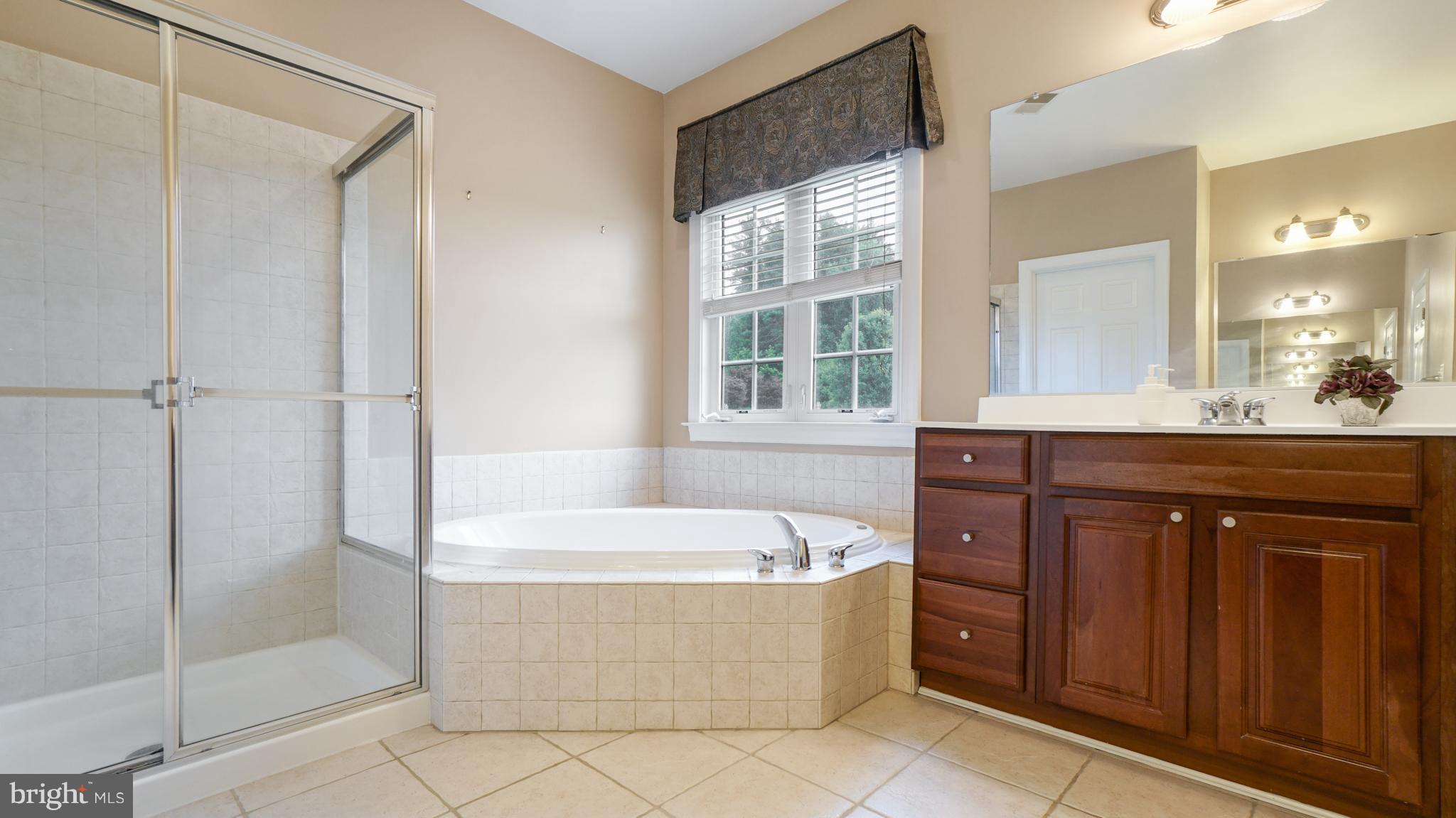 COLVARD MANOR - Residential