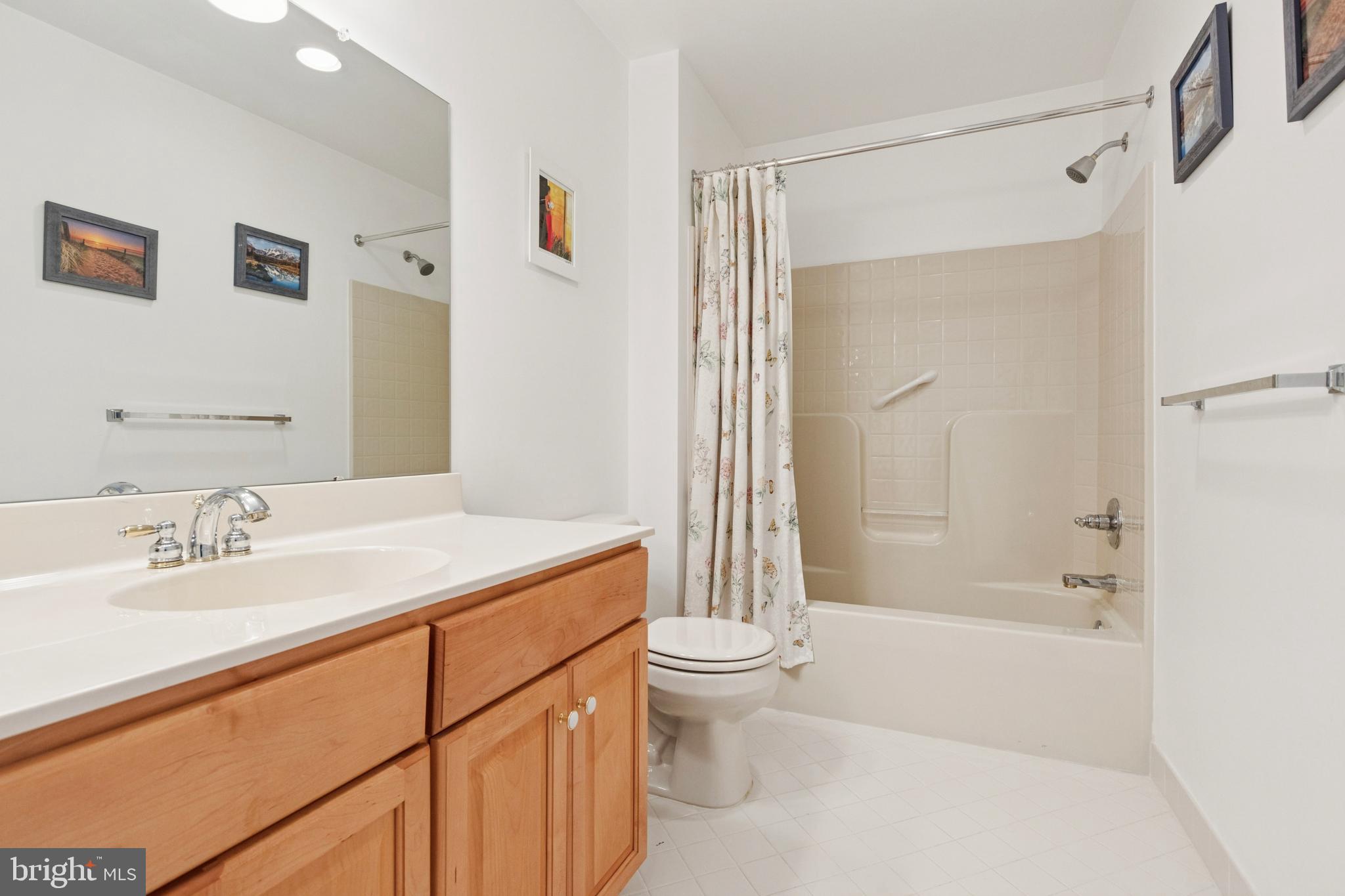 LEGACY OAKS - Residential