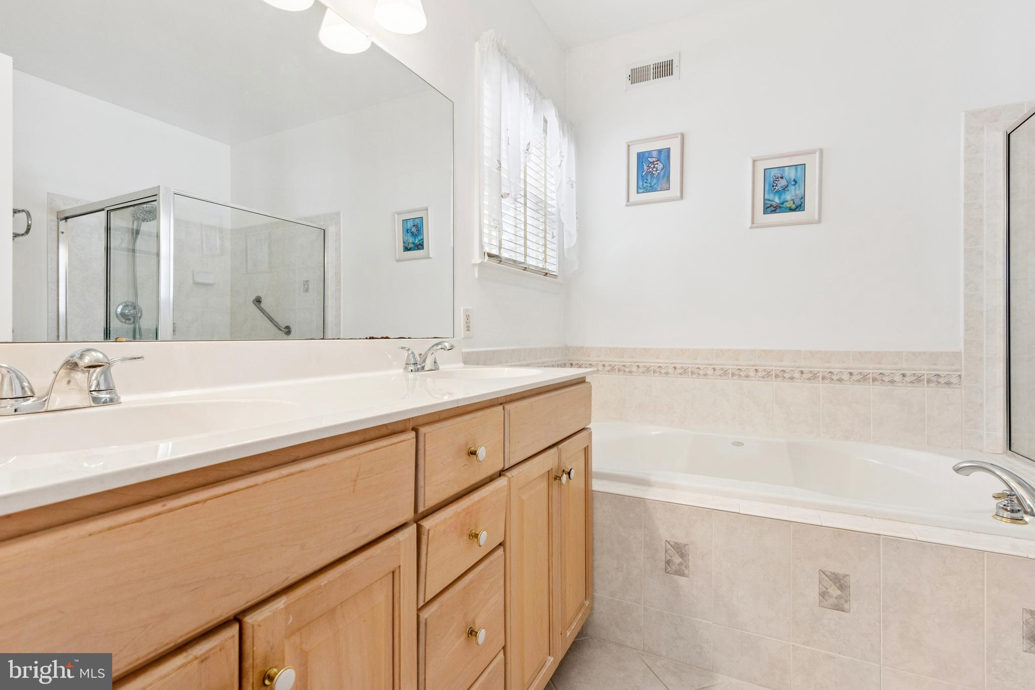 LEGACY OAKS - Residential