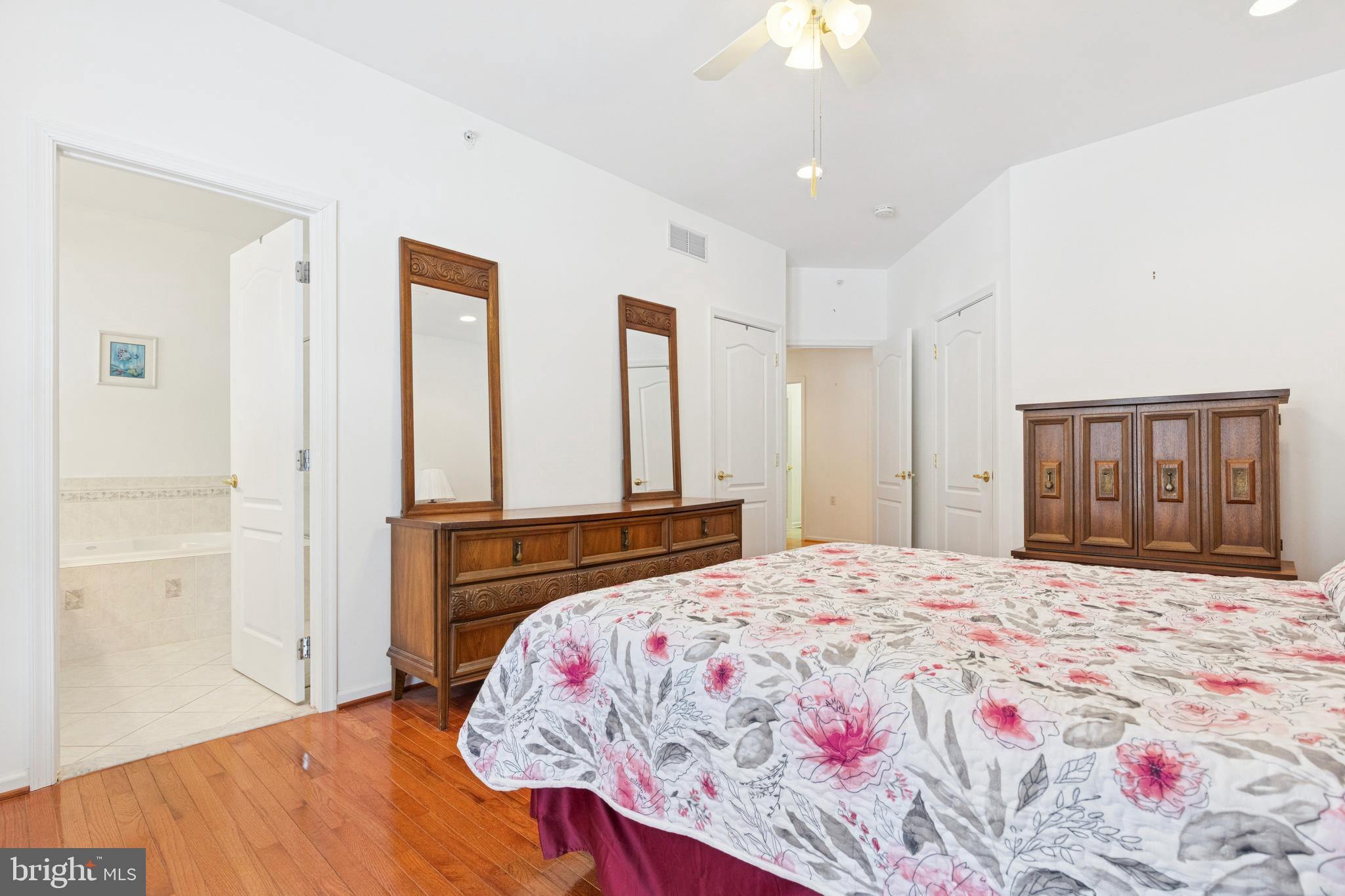 LEGACY OAKS - Residential