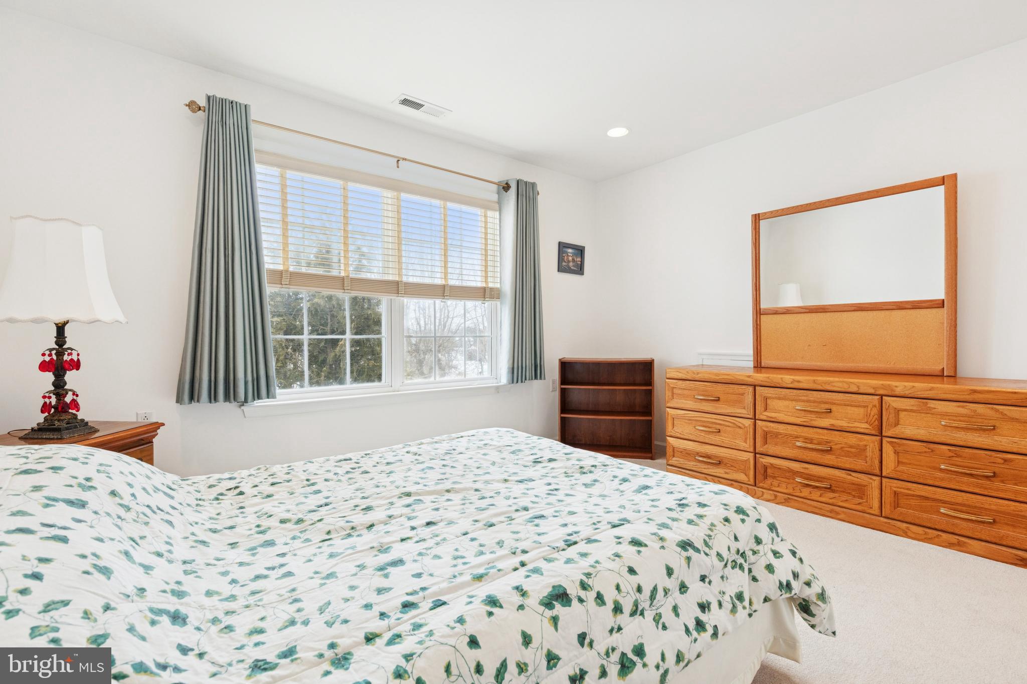 LEGACY OAKS - Residential