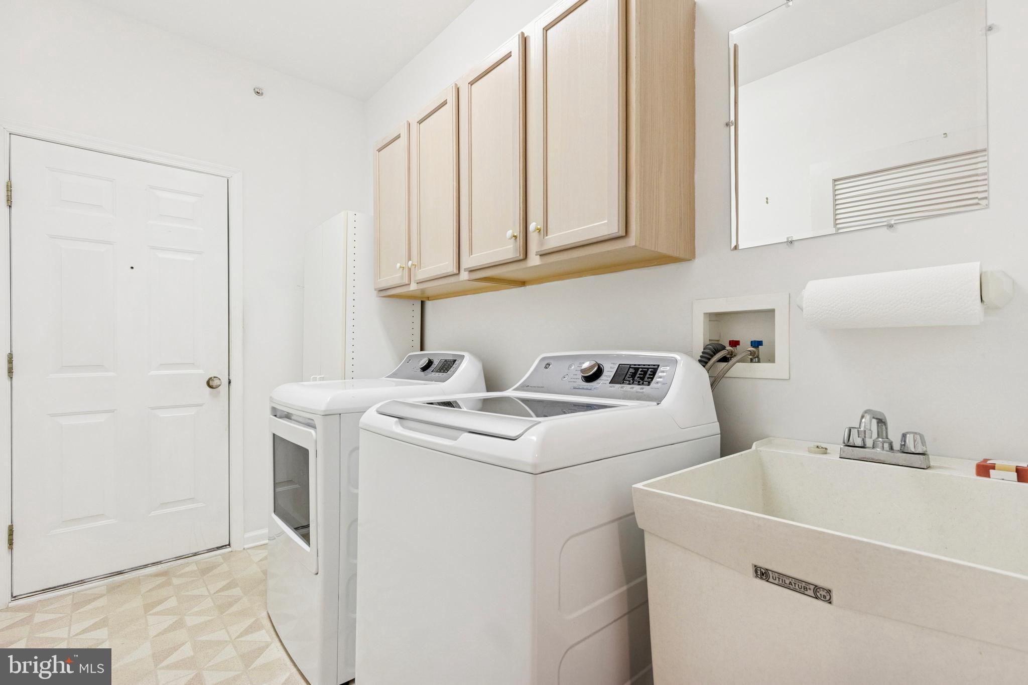 LEGACY OAKS - Residential