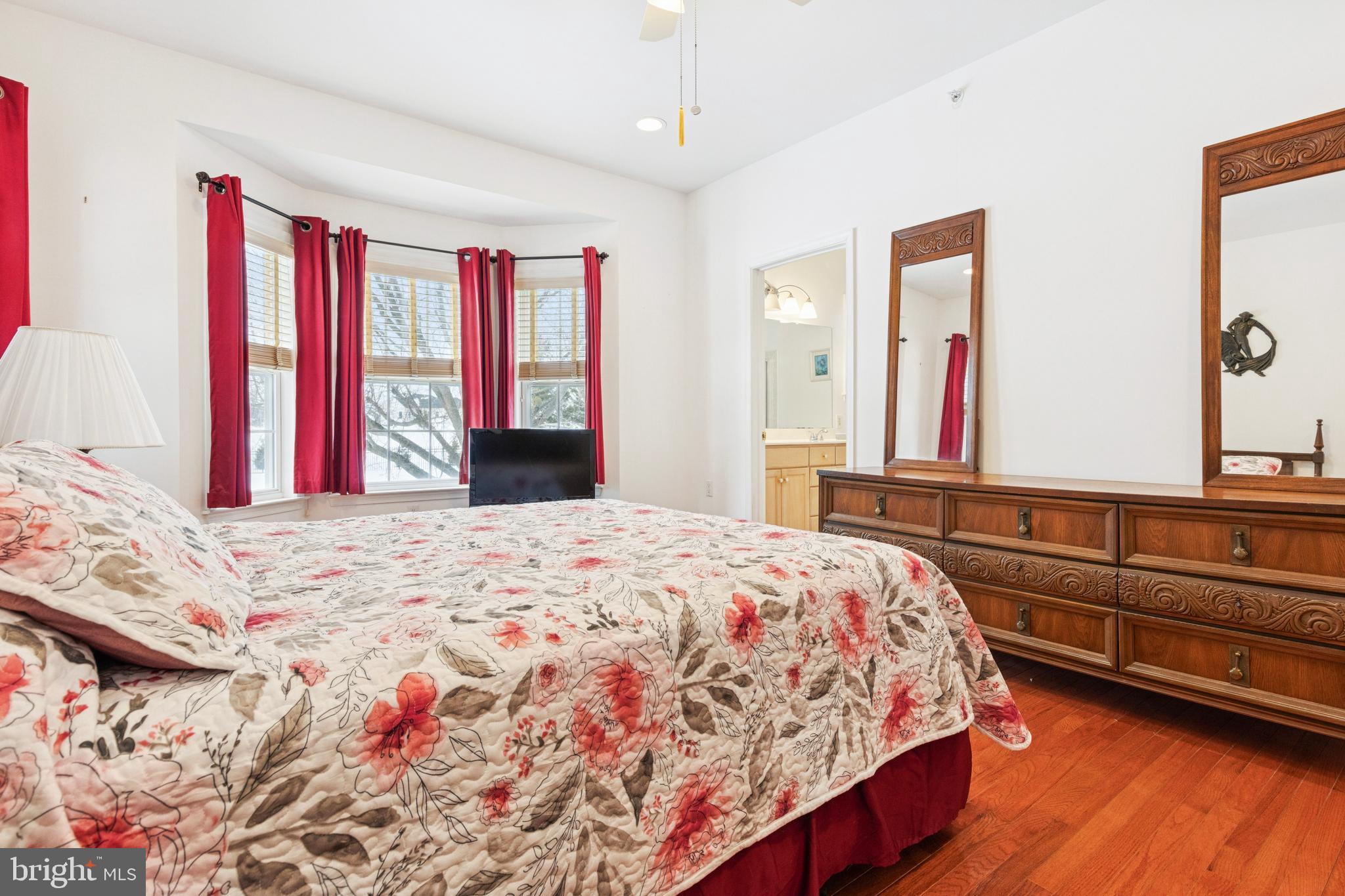 LEGACY OAKS - Residential