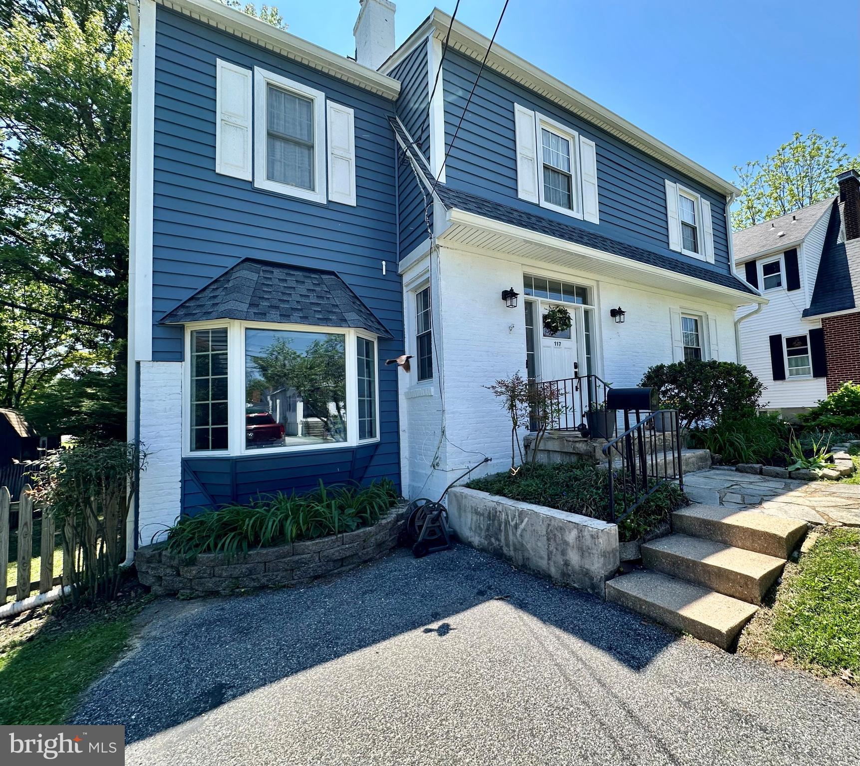 117 BURKE AVENUE