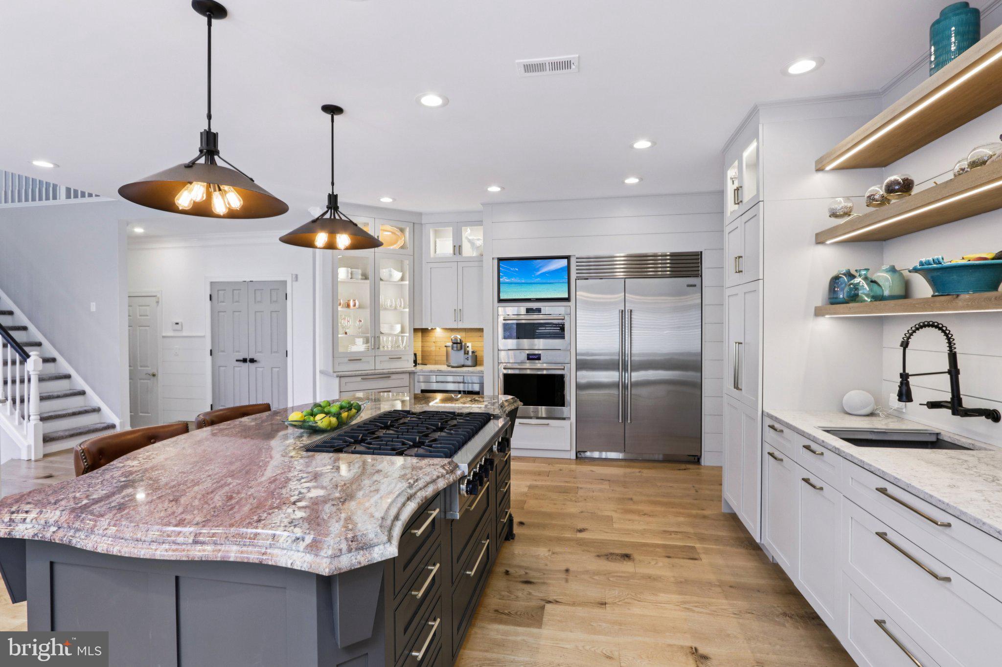 DEVONSHIRE ESTATES - Residential