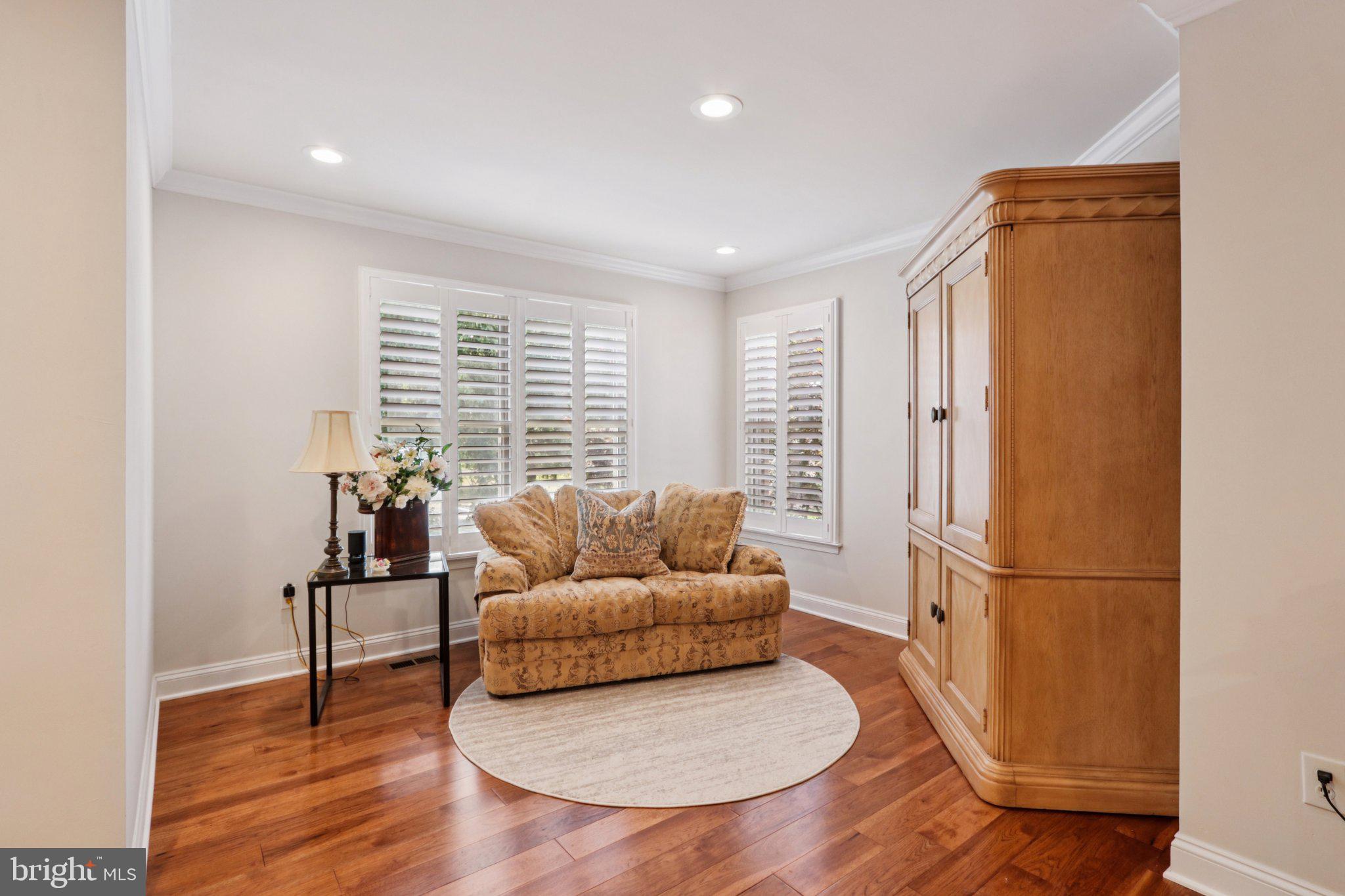 DEVONSHIRE ESTATES - Residential