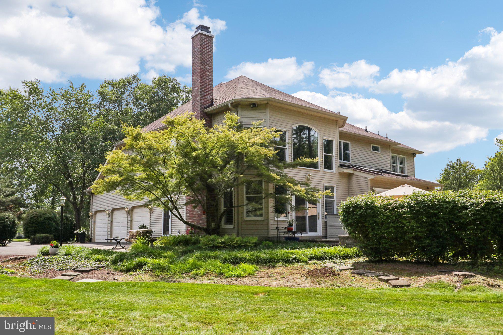 DEVONSHIRE ESTATES - Residential