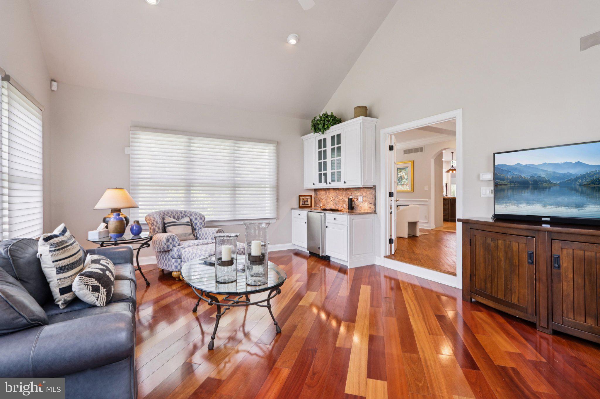 DEVONSHIRE ESTATES - Residential