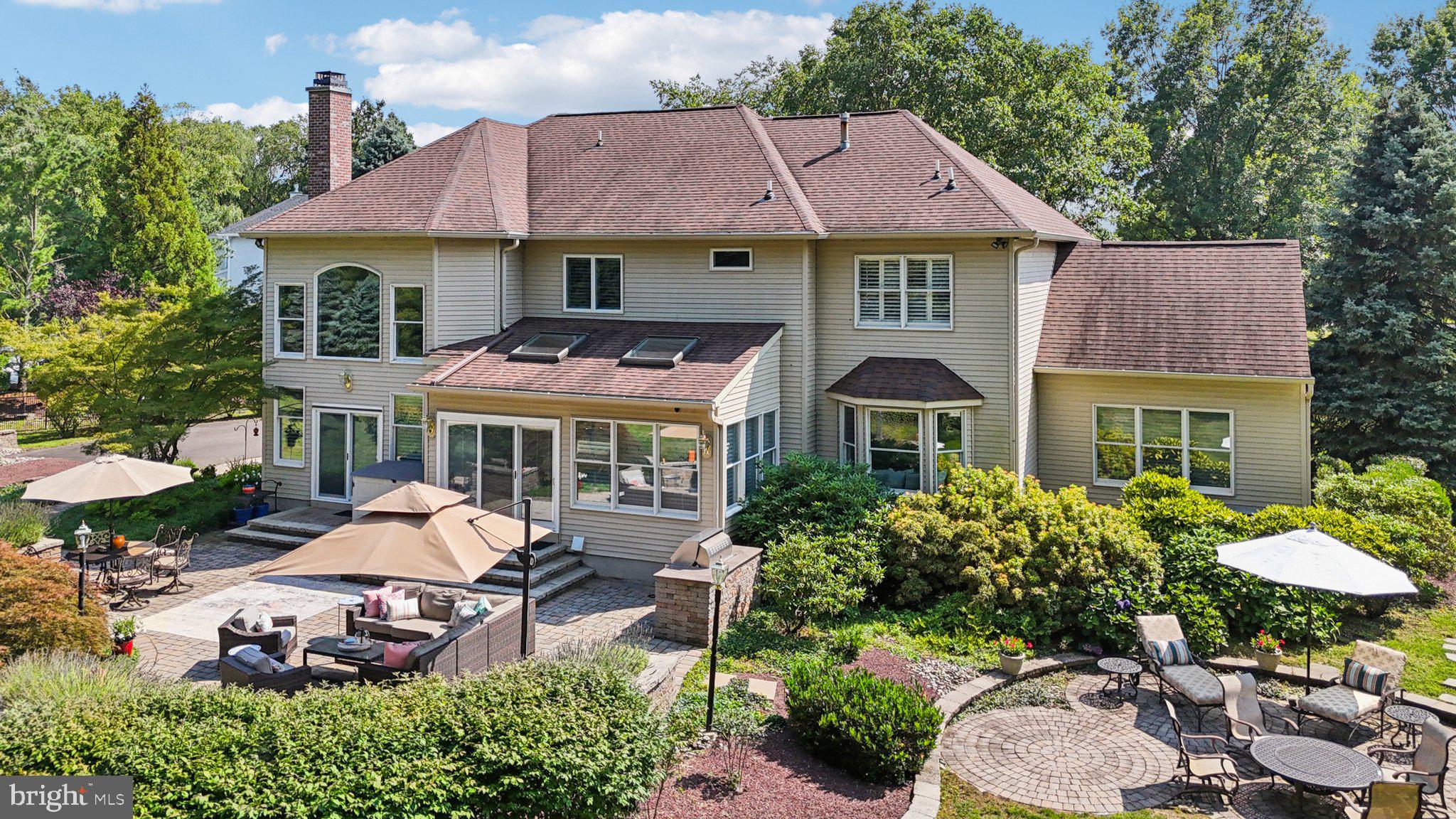 DEVONSHIRE ESTATES - Residential