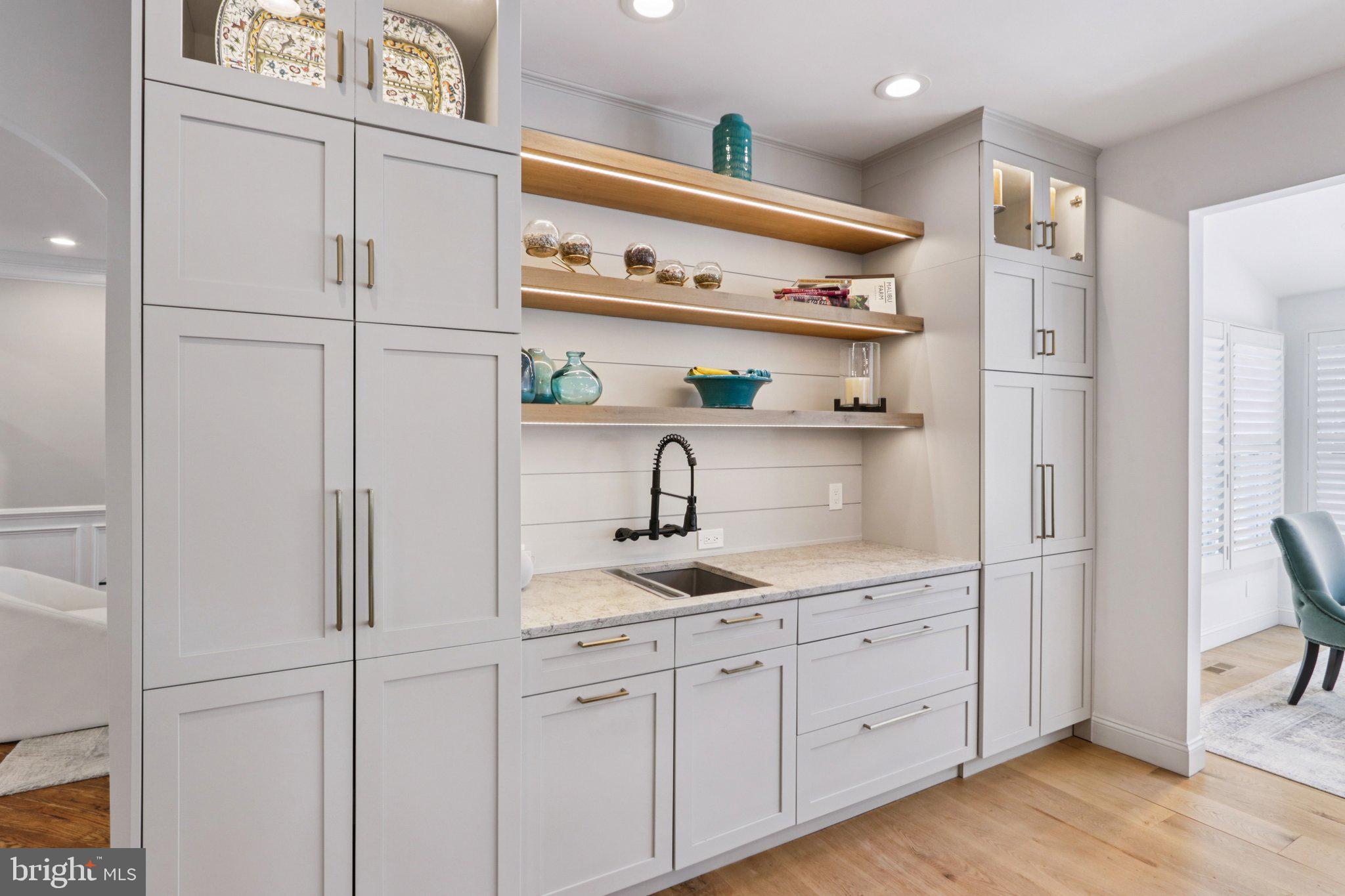 DEVONSHIRE ESTATES - Residential