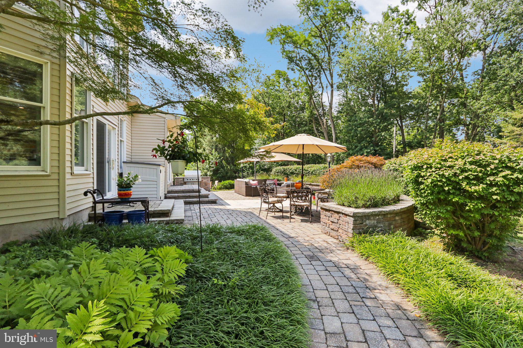 DEVONSHIRE ESTATES - Residential