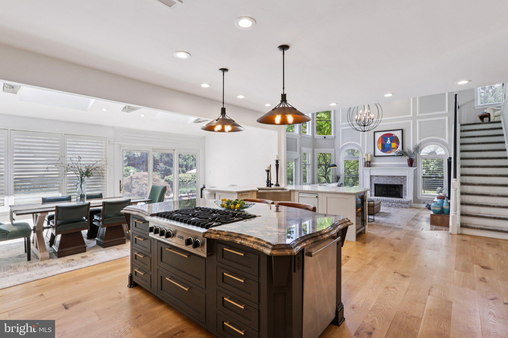 DEVONSHIRE ESTATES - Residential