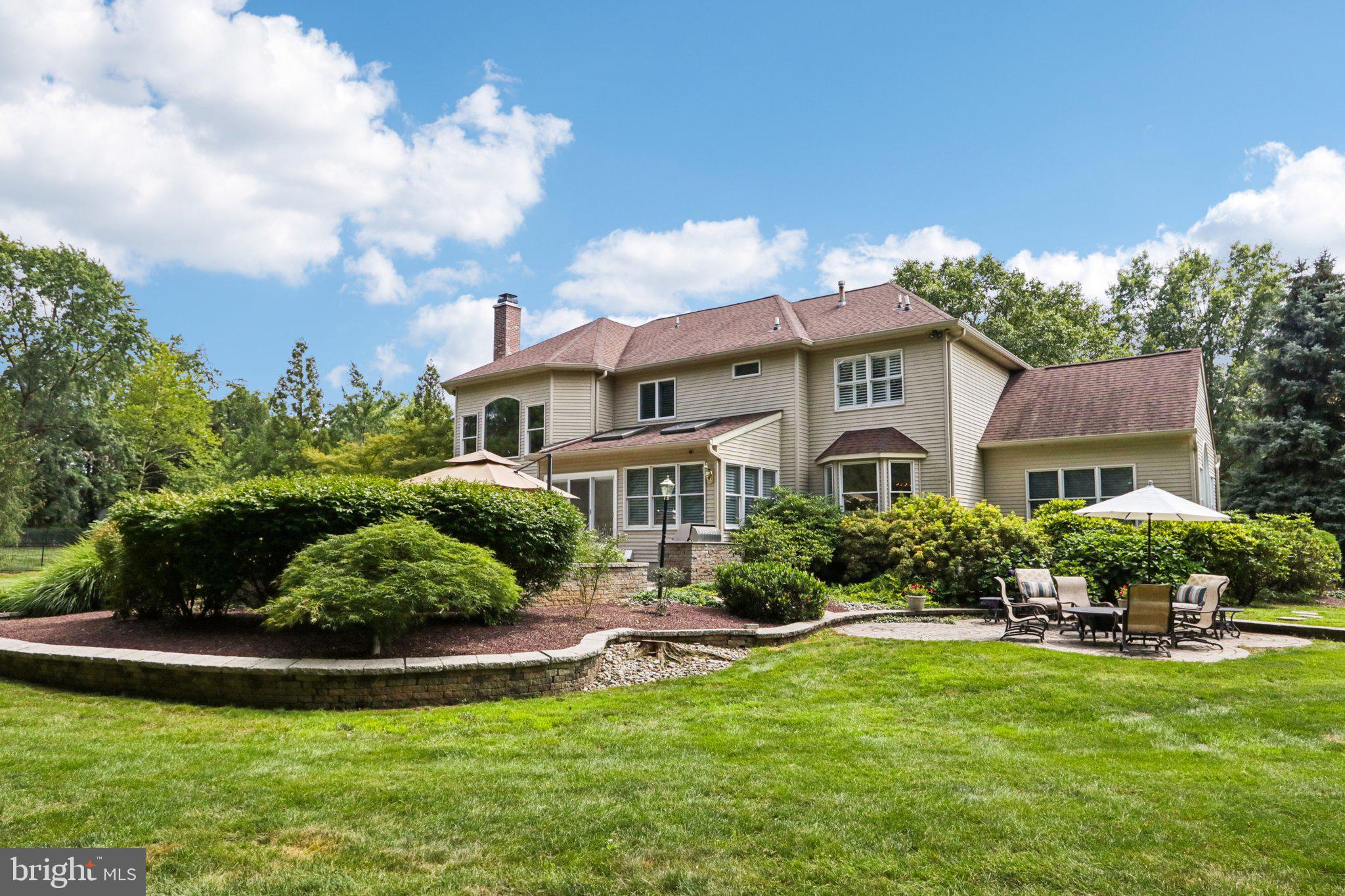 DEVONSHIRE ESTATES - Residential