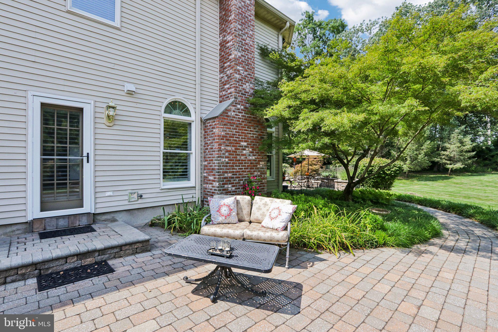 DEVONSHIRE ESTATES - Residential