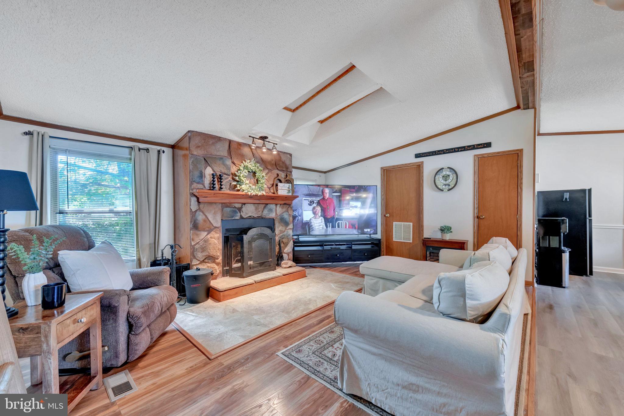 BOONES ESTATES - Residential