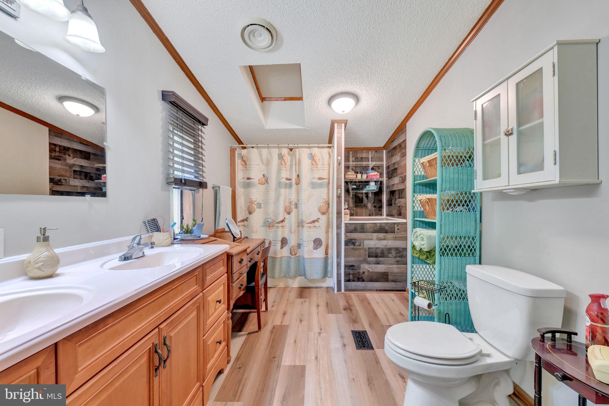 BOONES ESTATES - Residential