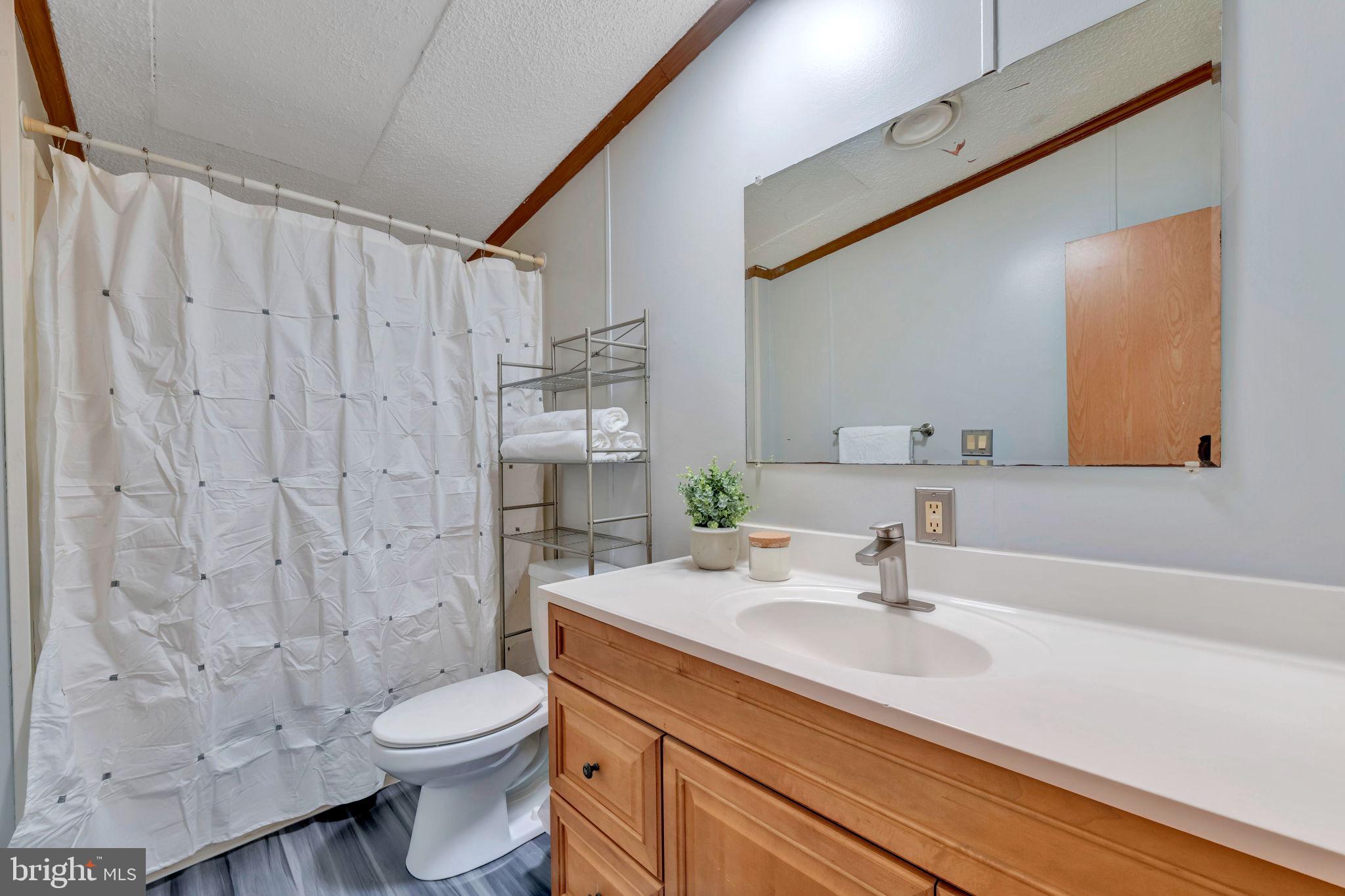 BOONES ESTATES - Residential