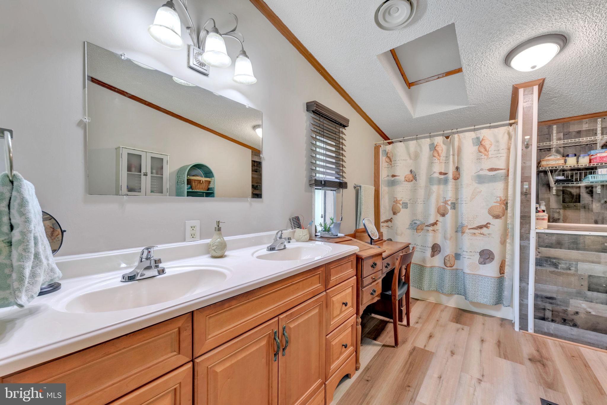 BOONES ESTATES - Residential