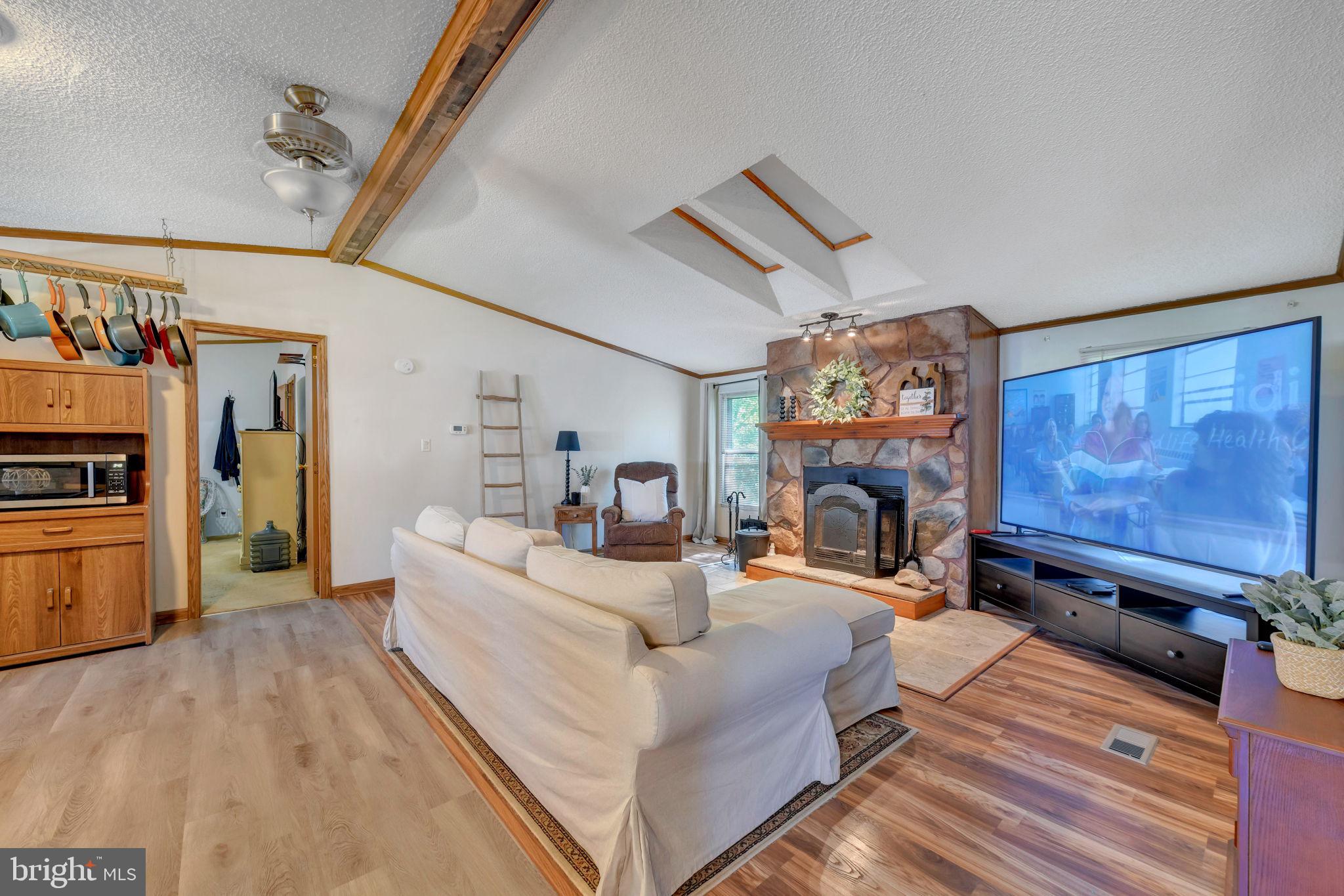 BOONES ESTATES - Residential