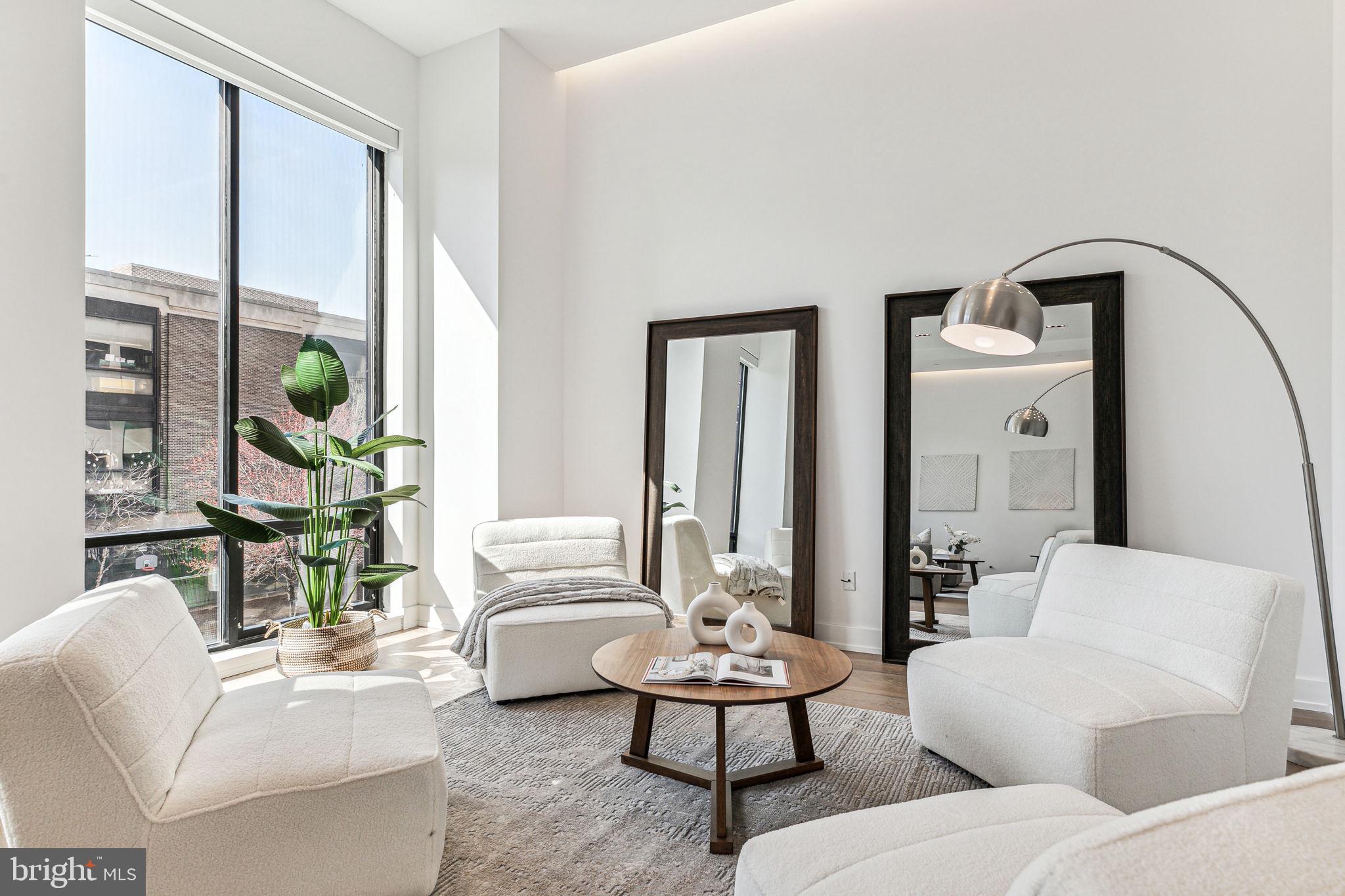 RITTENHOUSE SQUARE - Residential