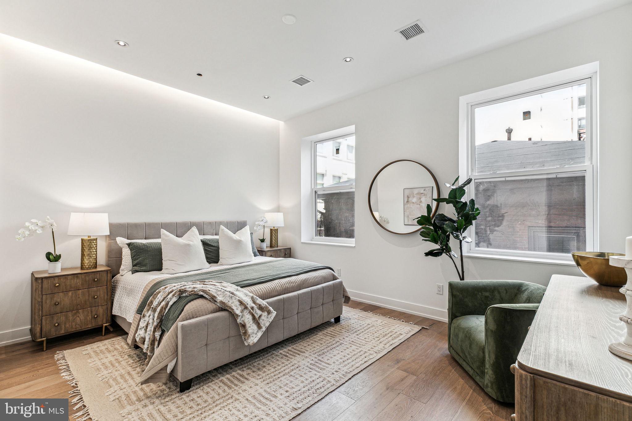 RITTENHOUSE SQUARE - Residential