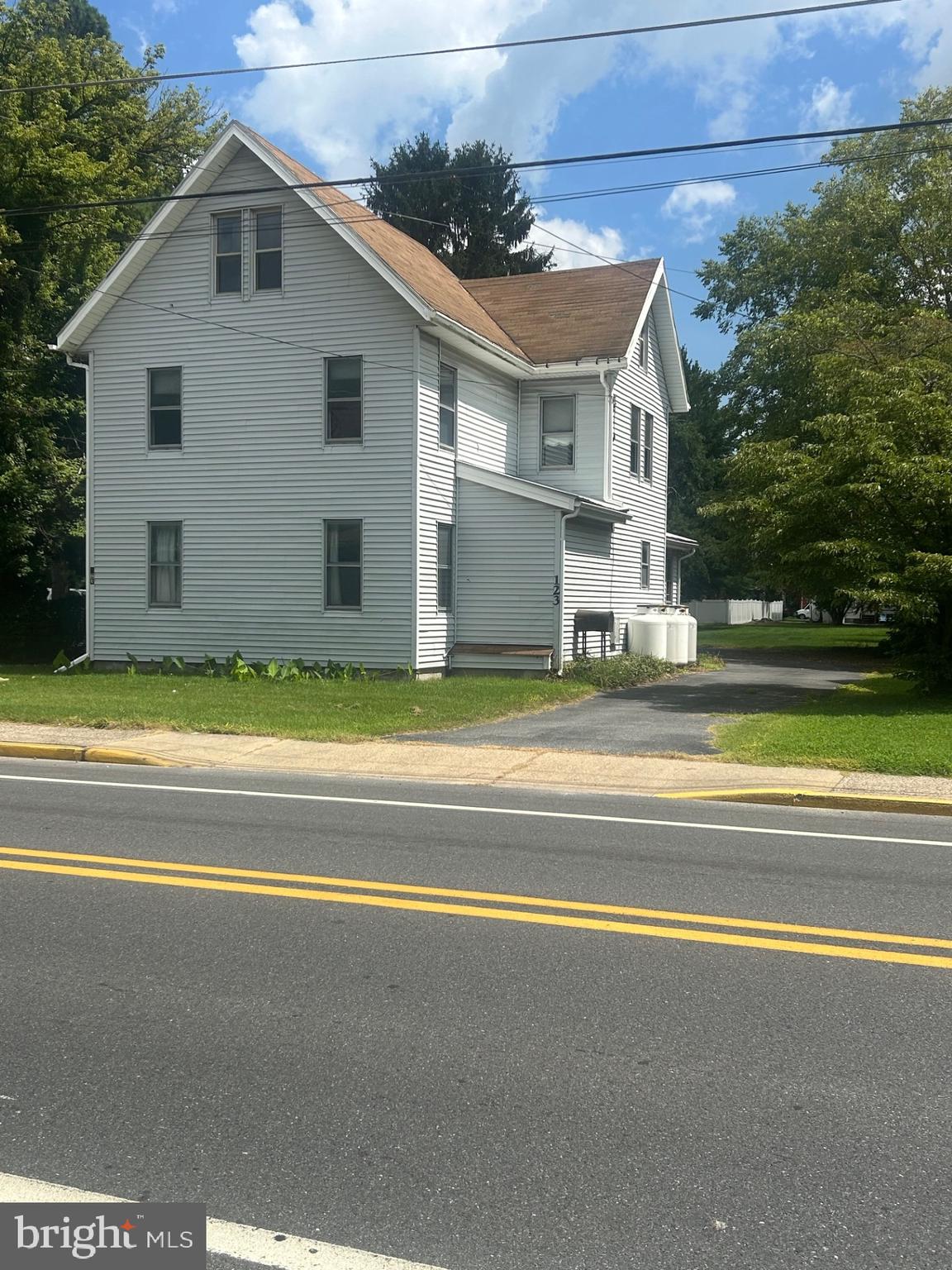 123 S BEDFORD STREET