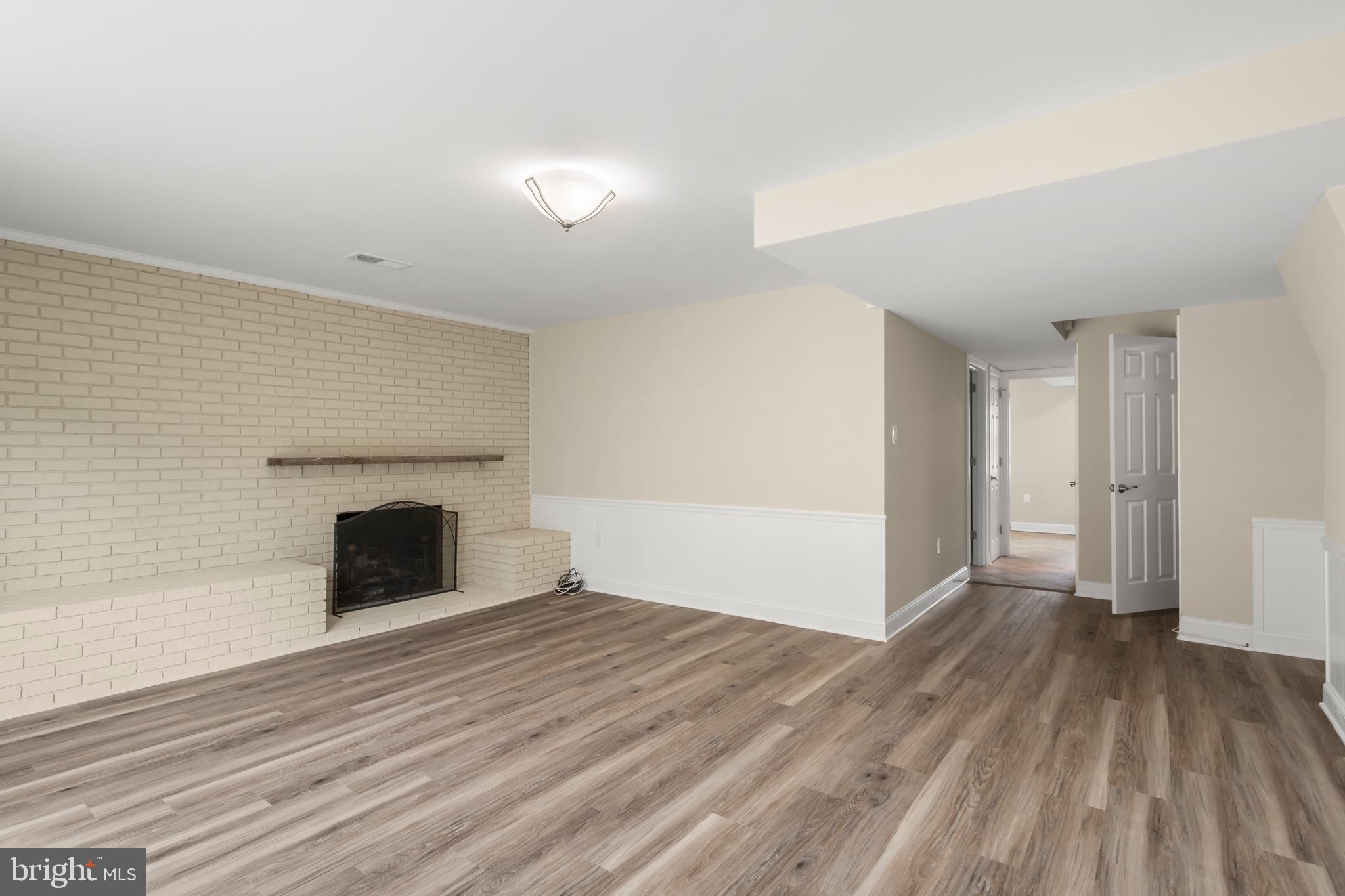 HIGHLAND STONE - Residential Lease