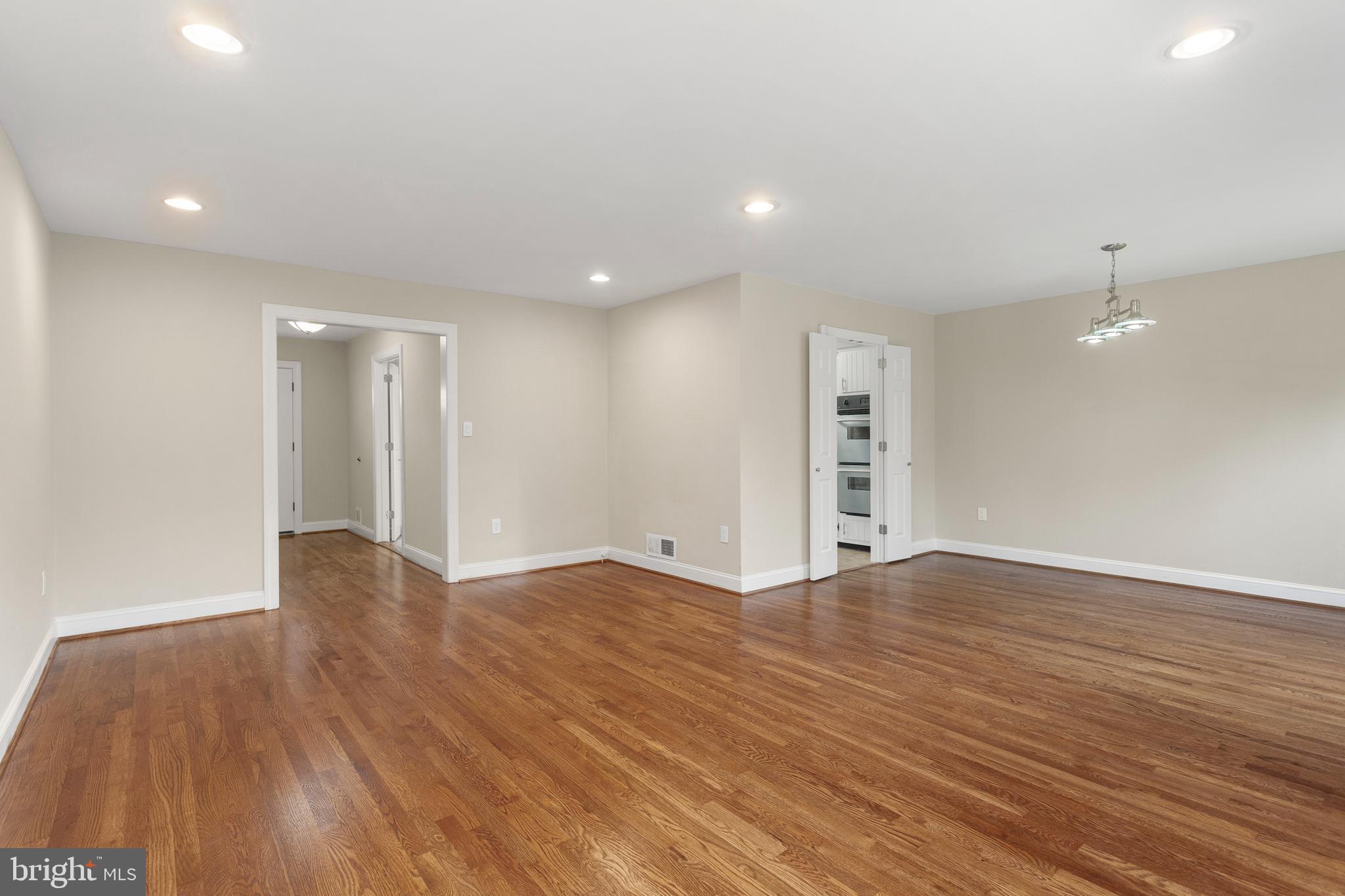 HIGHLAND STONE - Residential Lease