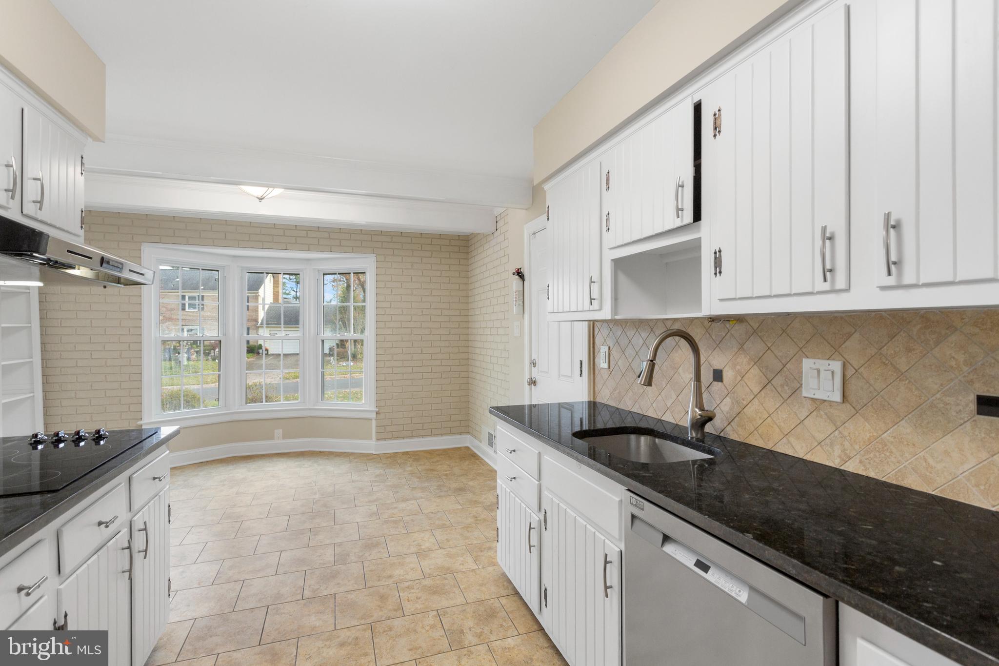 HIGHLAND STONE - Residential Lease