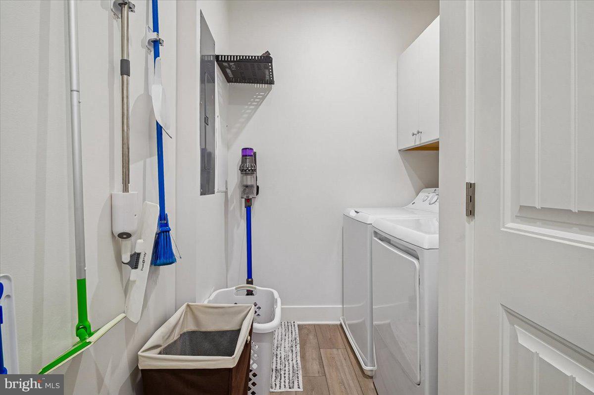 FOUR SEASONS AT KENT ISLAND - Residential