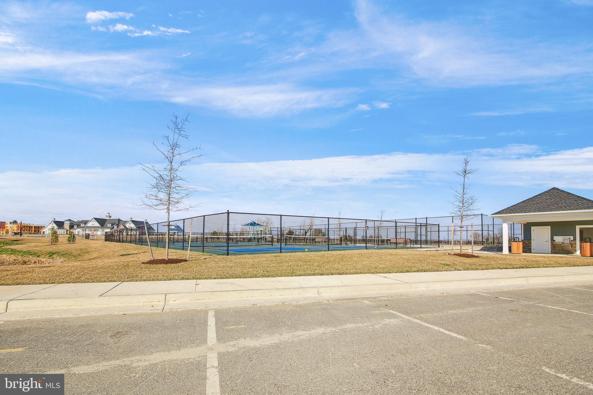 FOUR SEASONS AT KENT ISLAND - Residential