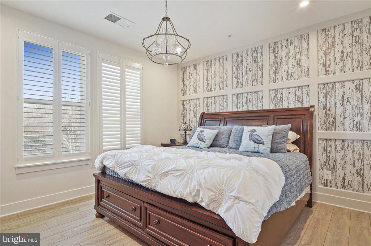 FOUR SEASONS AT KENT ISLAND - Residential